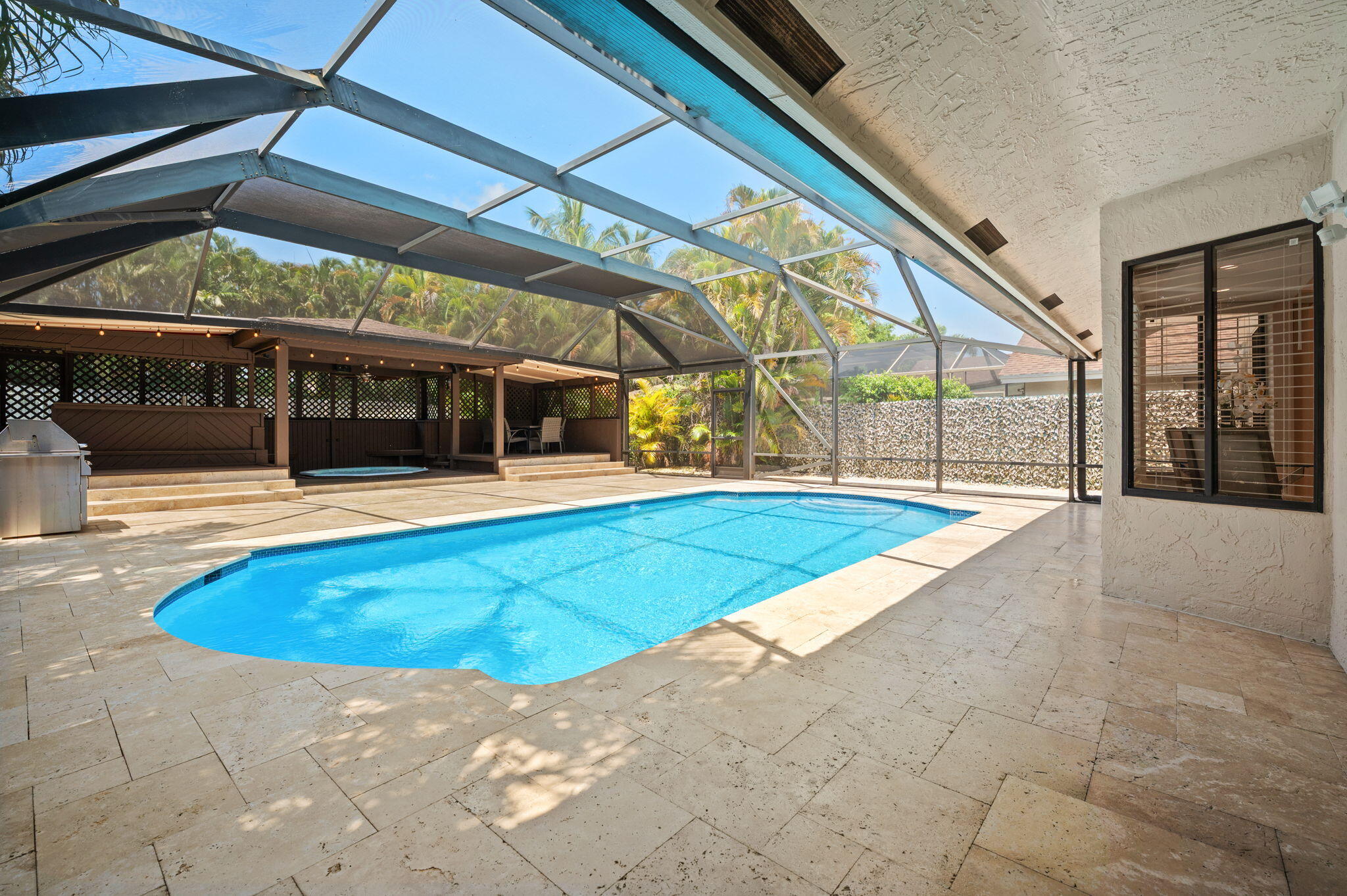 BAY WINDS 3 - Residential