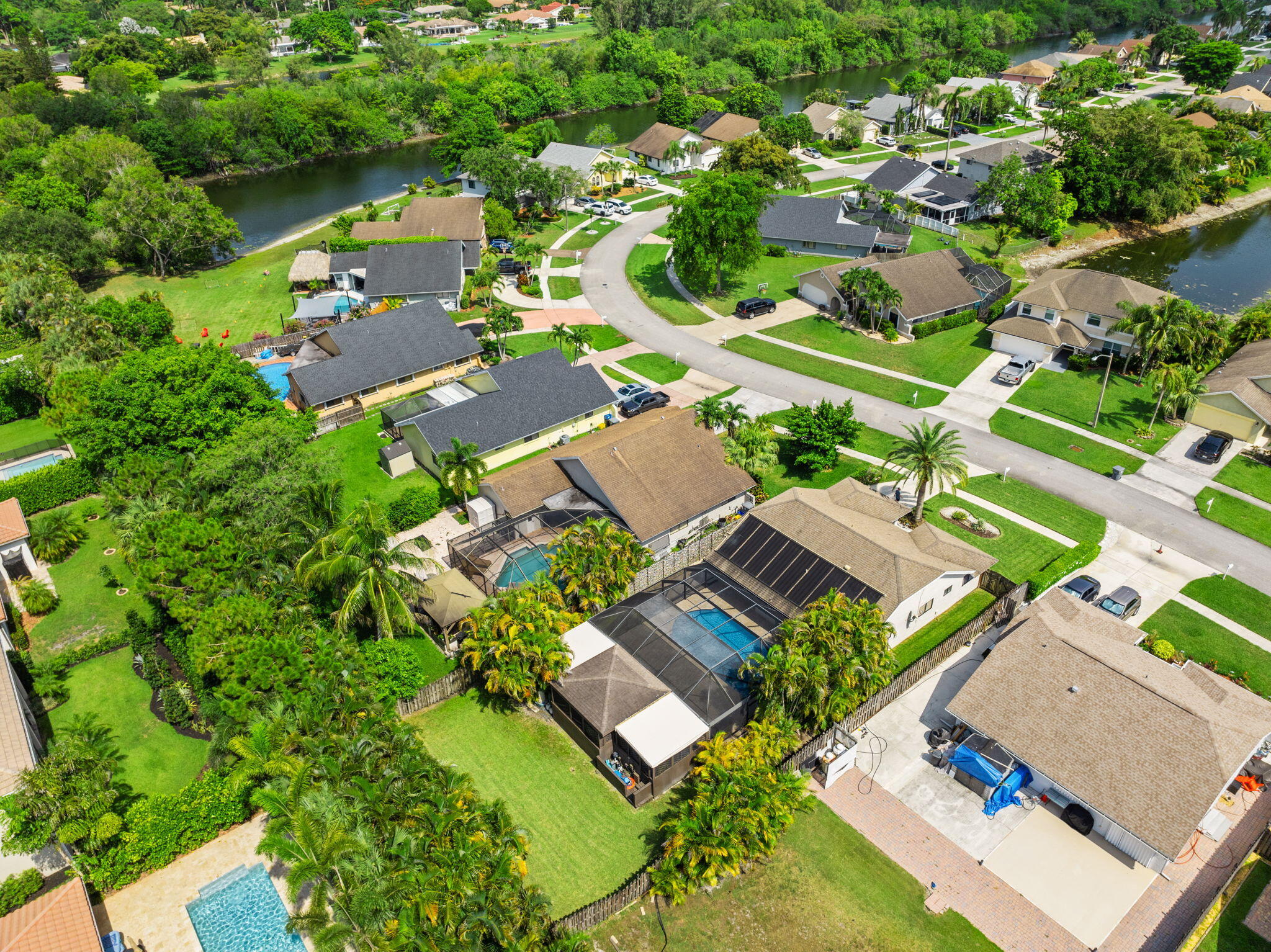 BAY WINDS 3 - Residential