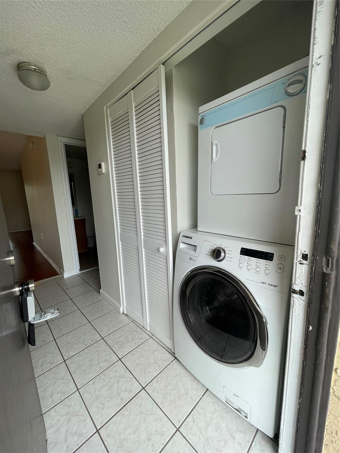 PINE LAKE THREE CONDO - Residential Lease