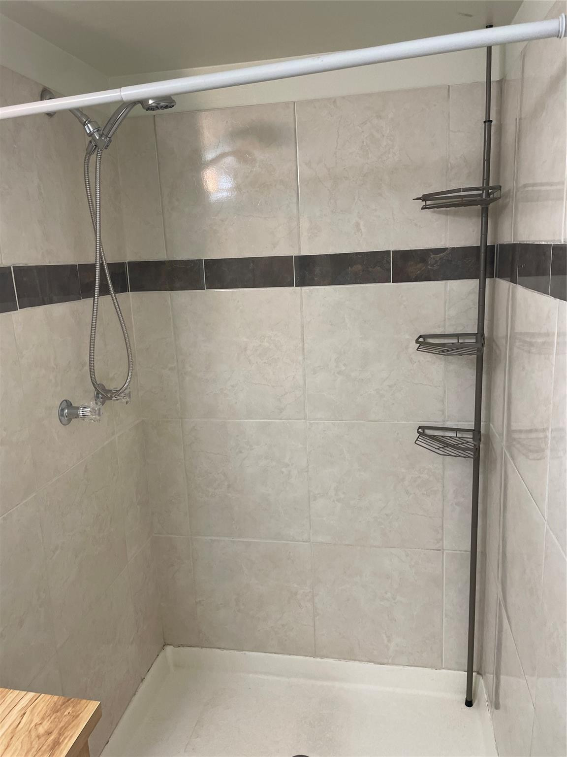 PINE LAKE THREE CONDO - Residential Lease