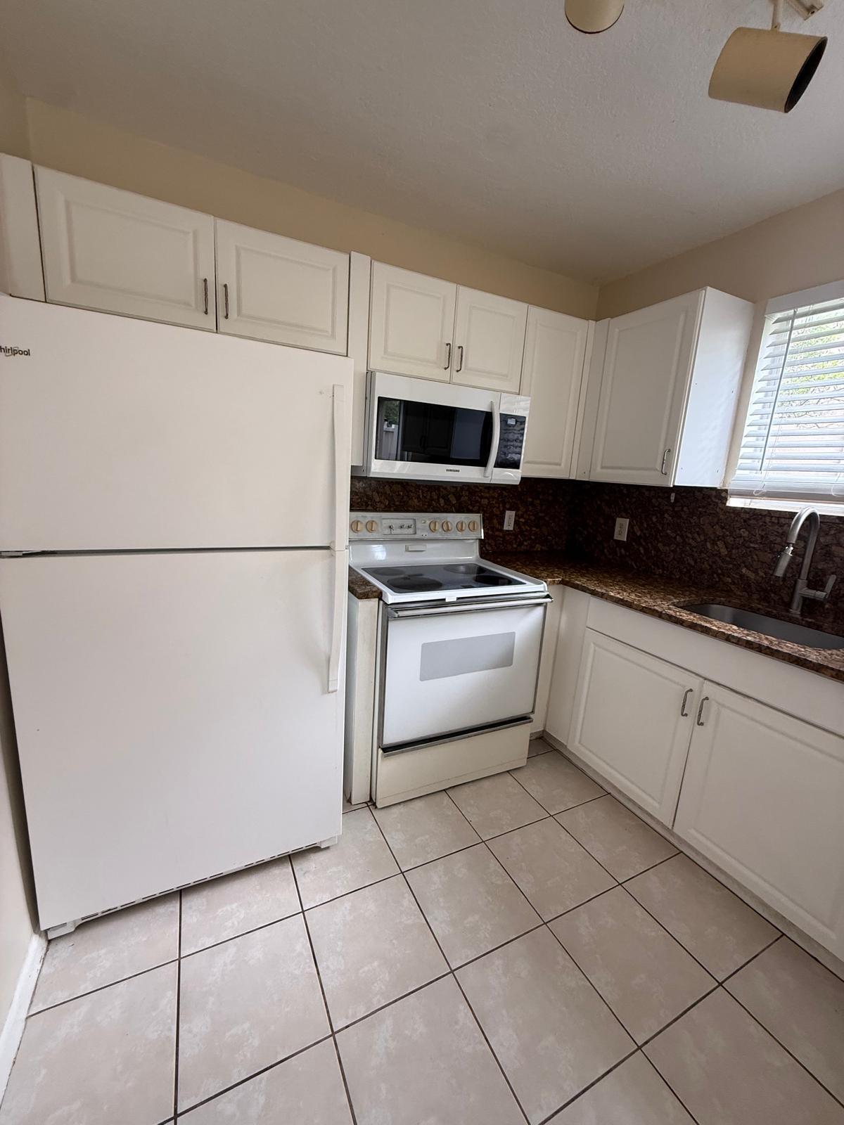 COVE AT BRIAR BAY CONDO - Residential