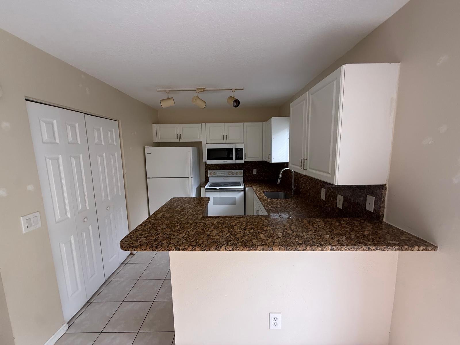COVE AT BRIAR BAY CONDO - Residential