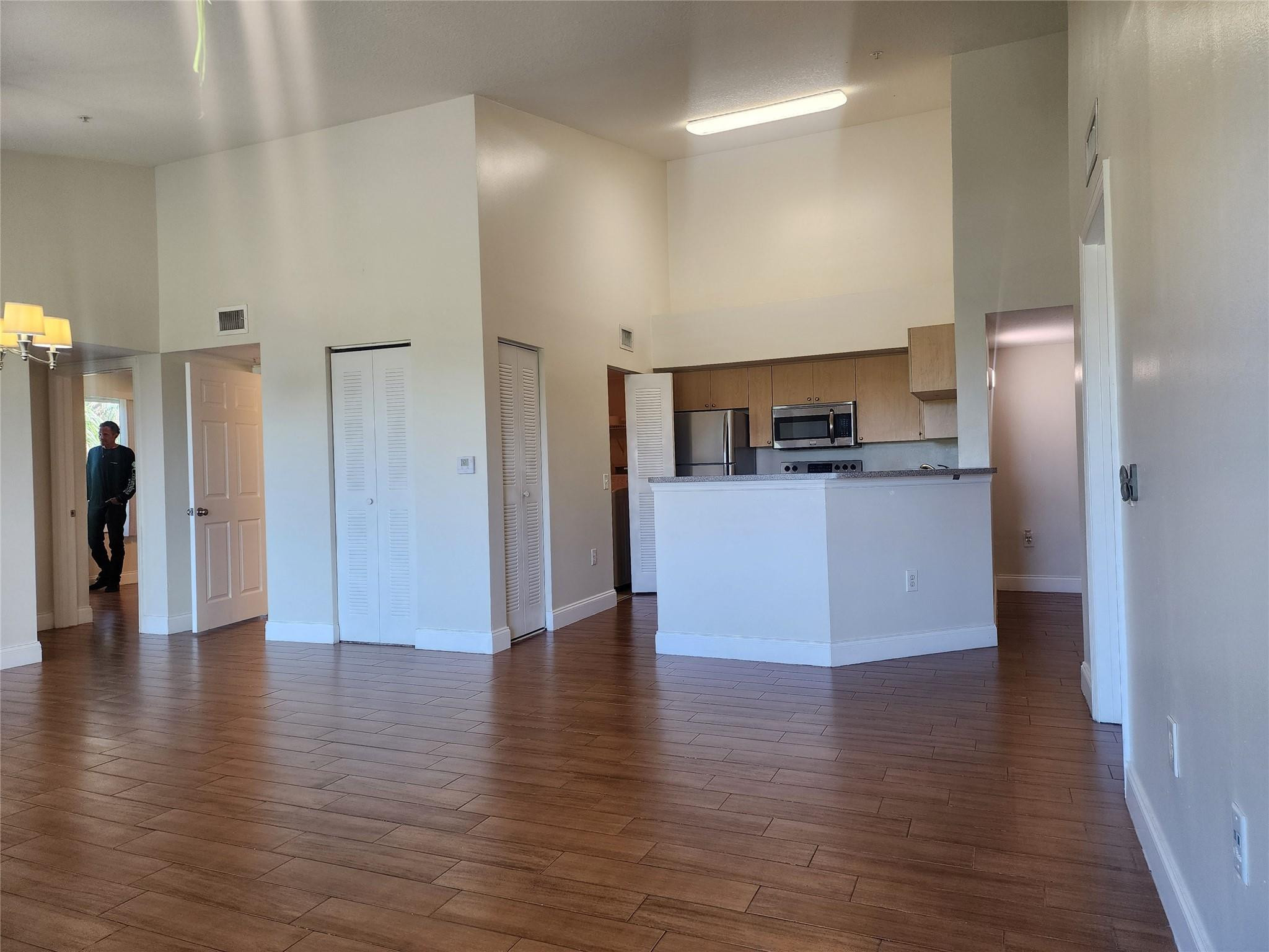 VILLA DEL SOL CONDO - Residential Lease