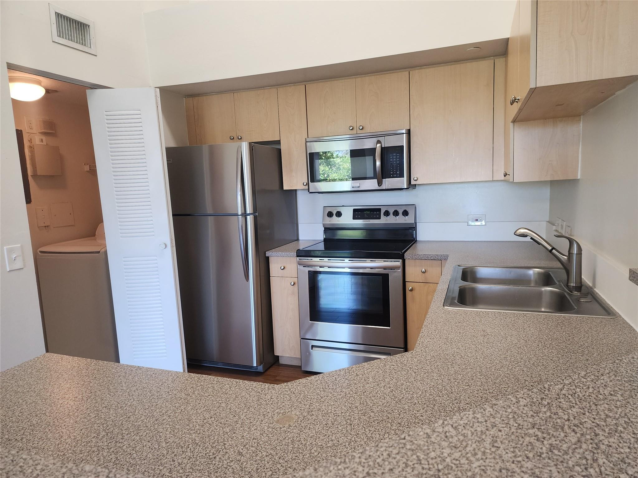 VILLA DEL SOL CONDO - Residential Lease
