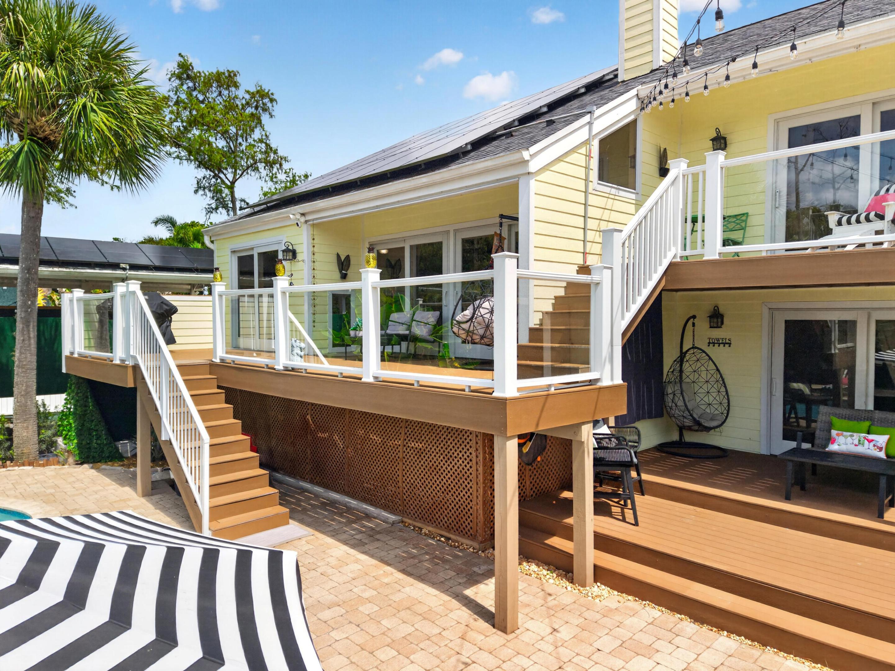 PINEWOOD GROVE OF WELLINGTON - Residential