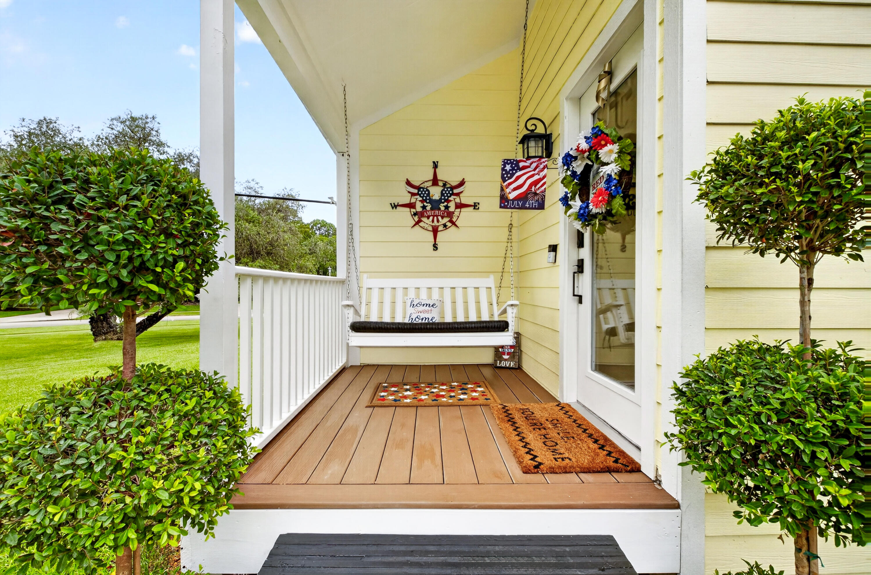 PINEWOOD GROVE OF WELLINGTON - Residential