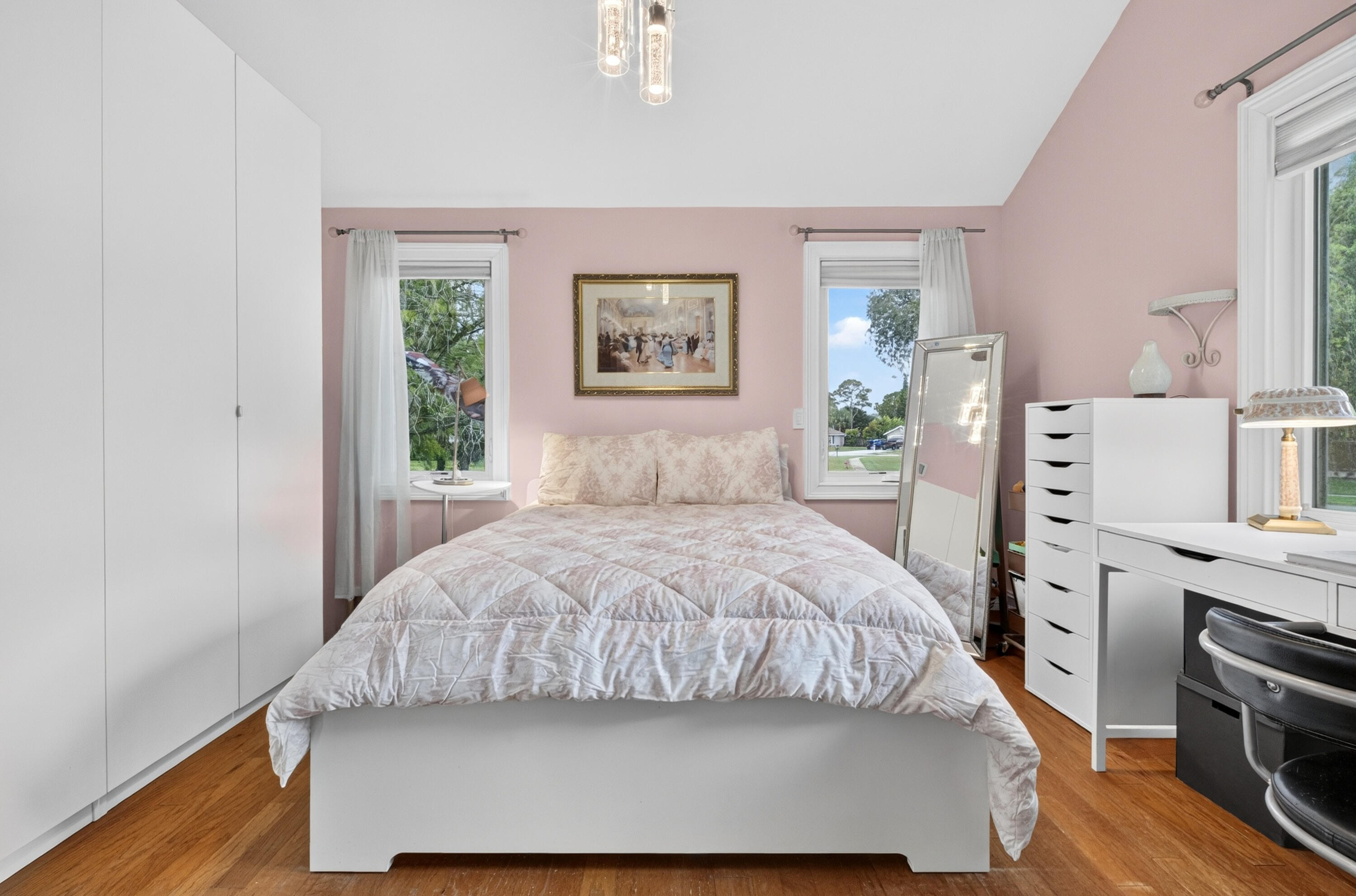 PINEWOOD GROVE OF WELLINGTON - Residential