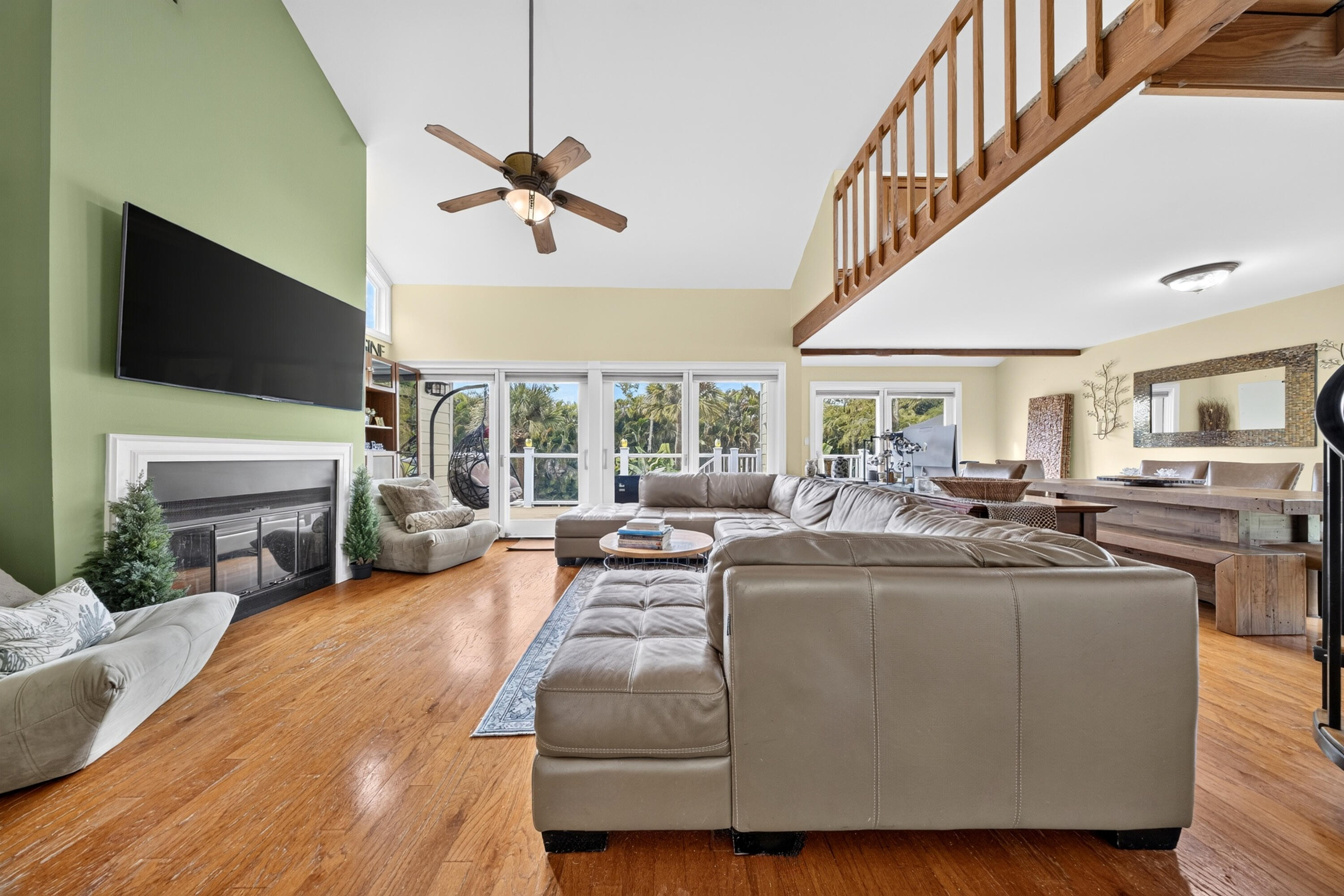 PINEWOOD GROVE OF WELLINGTON - Residential