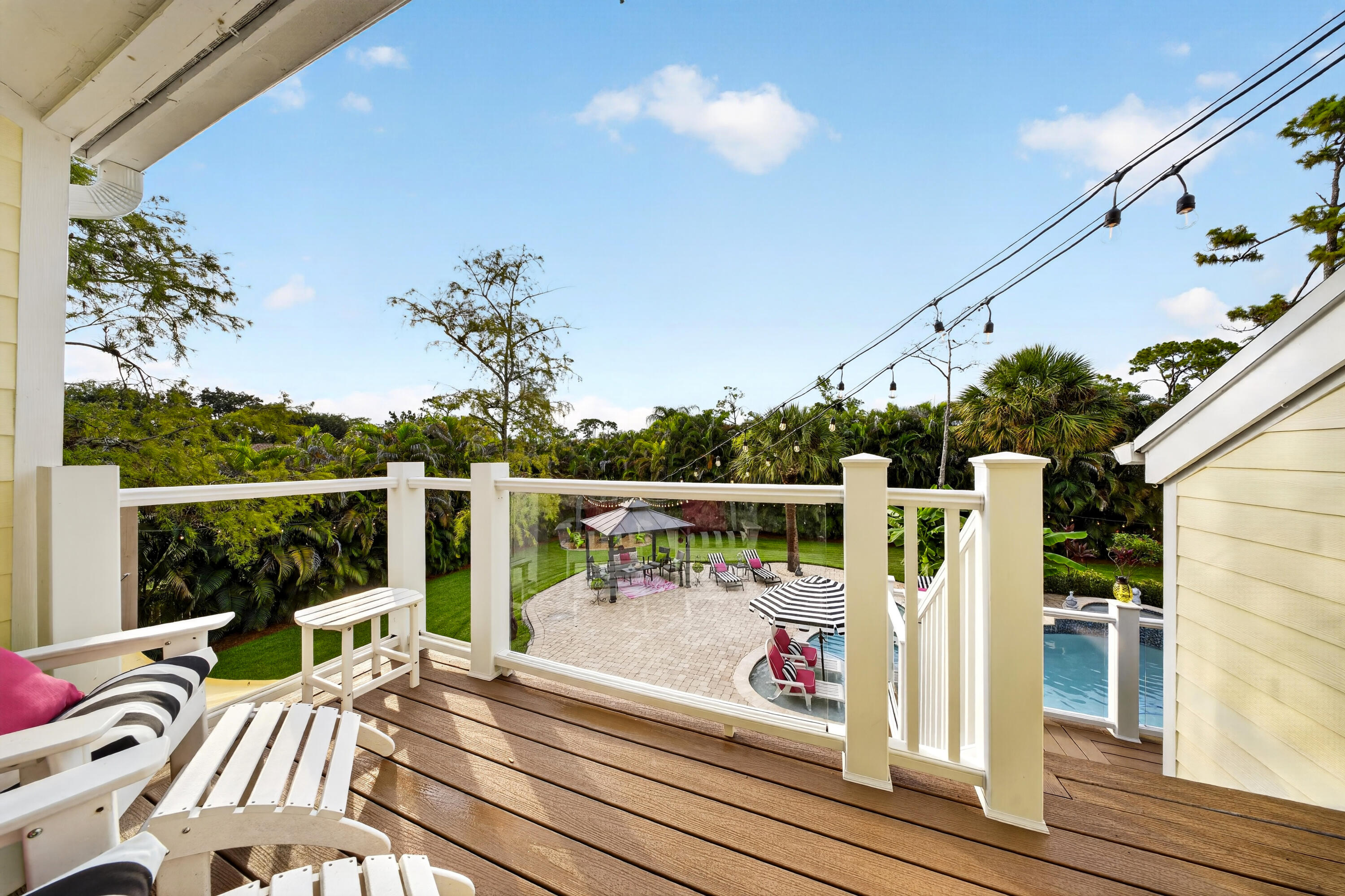 PINEWOOD GROVE OF WELLINGTON - Residential