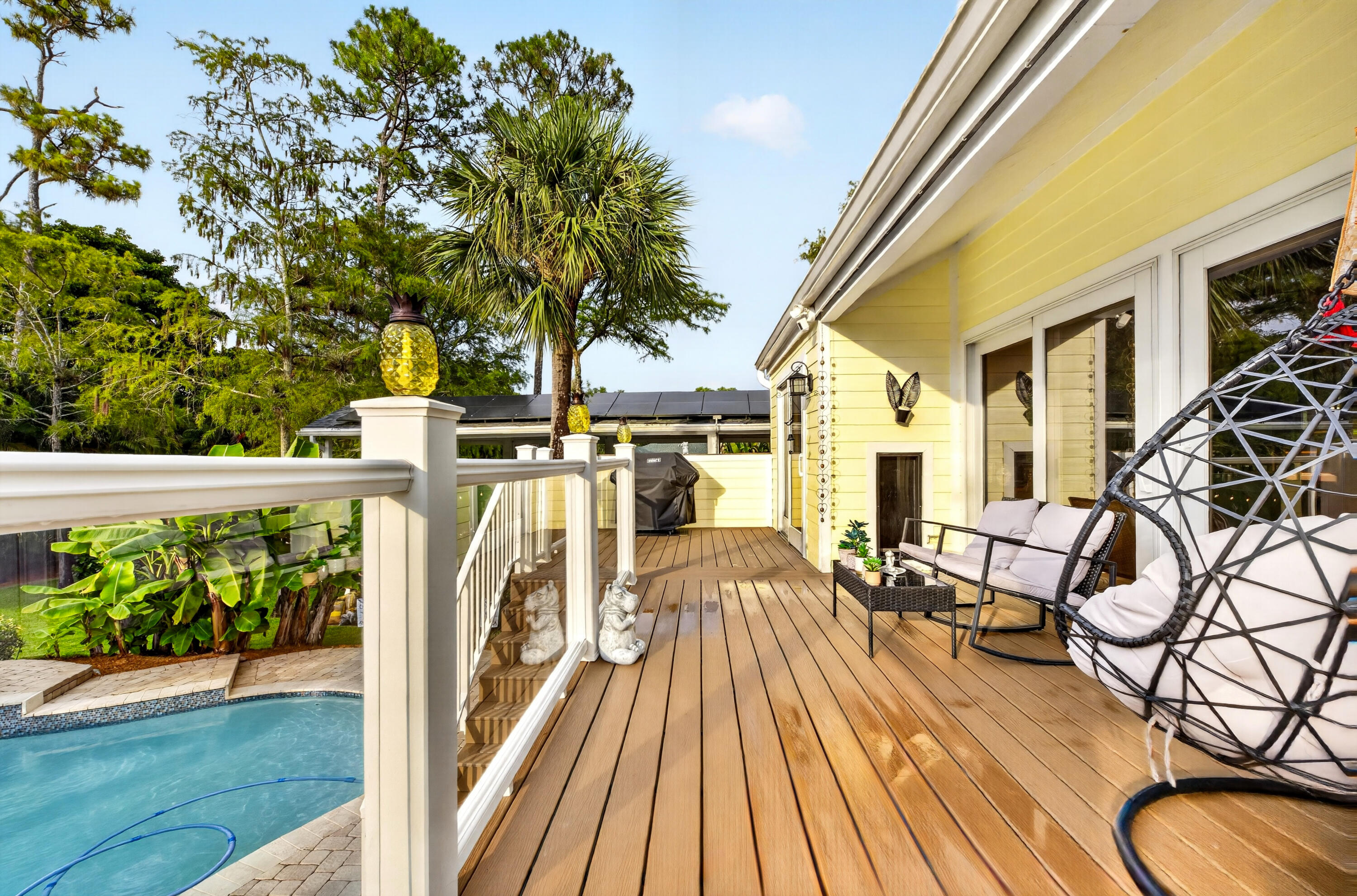 PINEWOOD GROVE OF WELLINGTON - Residential