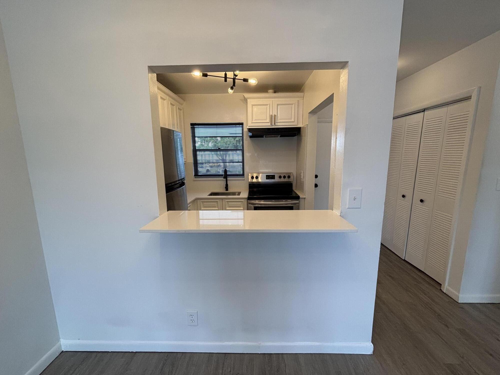 LEISUREVILLE LAKE CONDO - Residential Lease