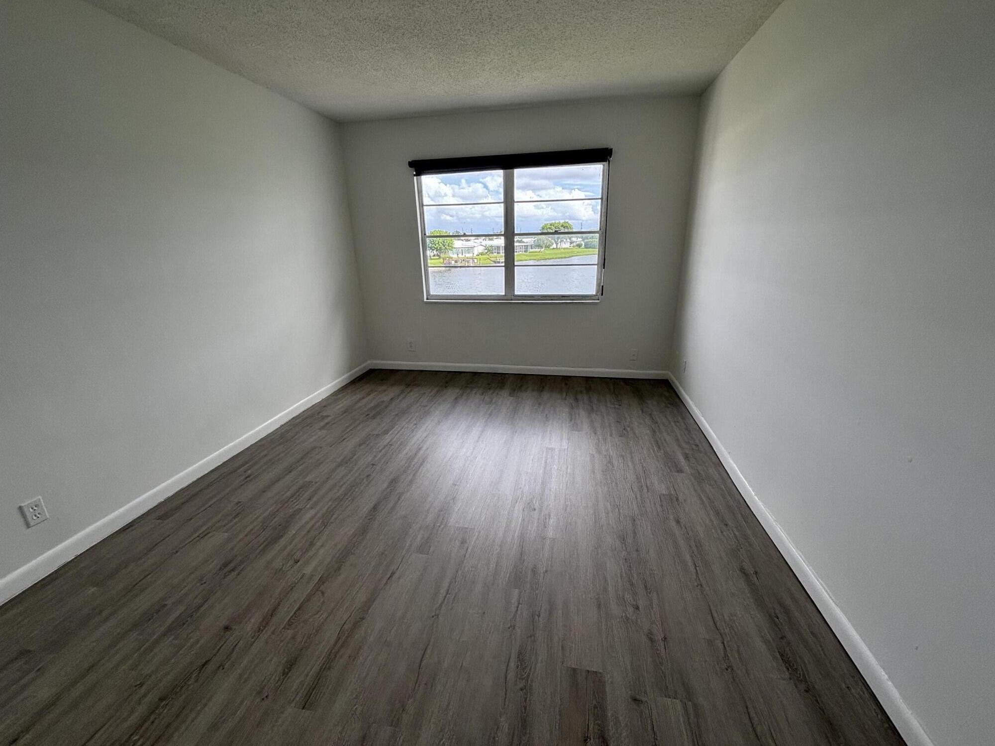 LEISUREVILLE LAKE CONDO - Residential Lease