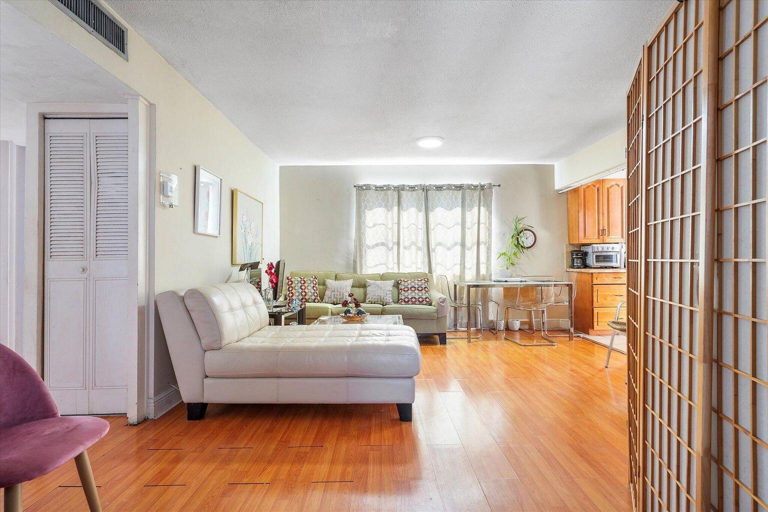 CASA BONA CONDO - Residential