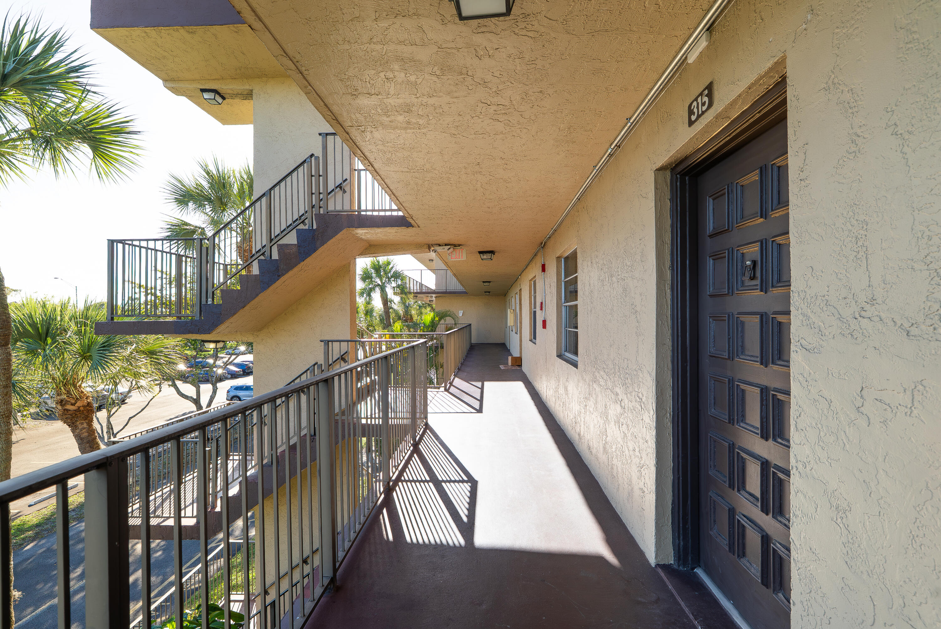 CYPRESS CHASE NORTH NO 4 CONDO - Residential