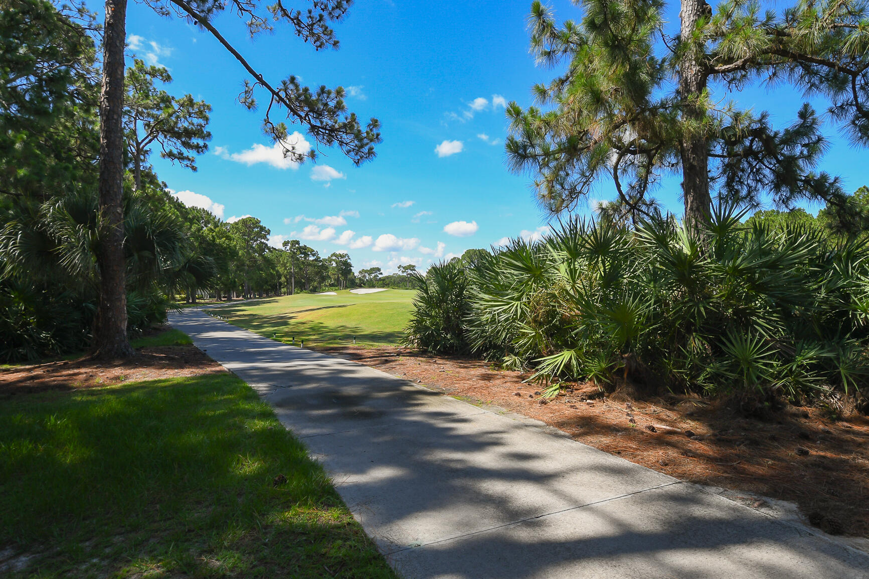 PGA VILLAGE (The Lakes) - Residential