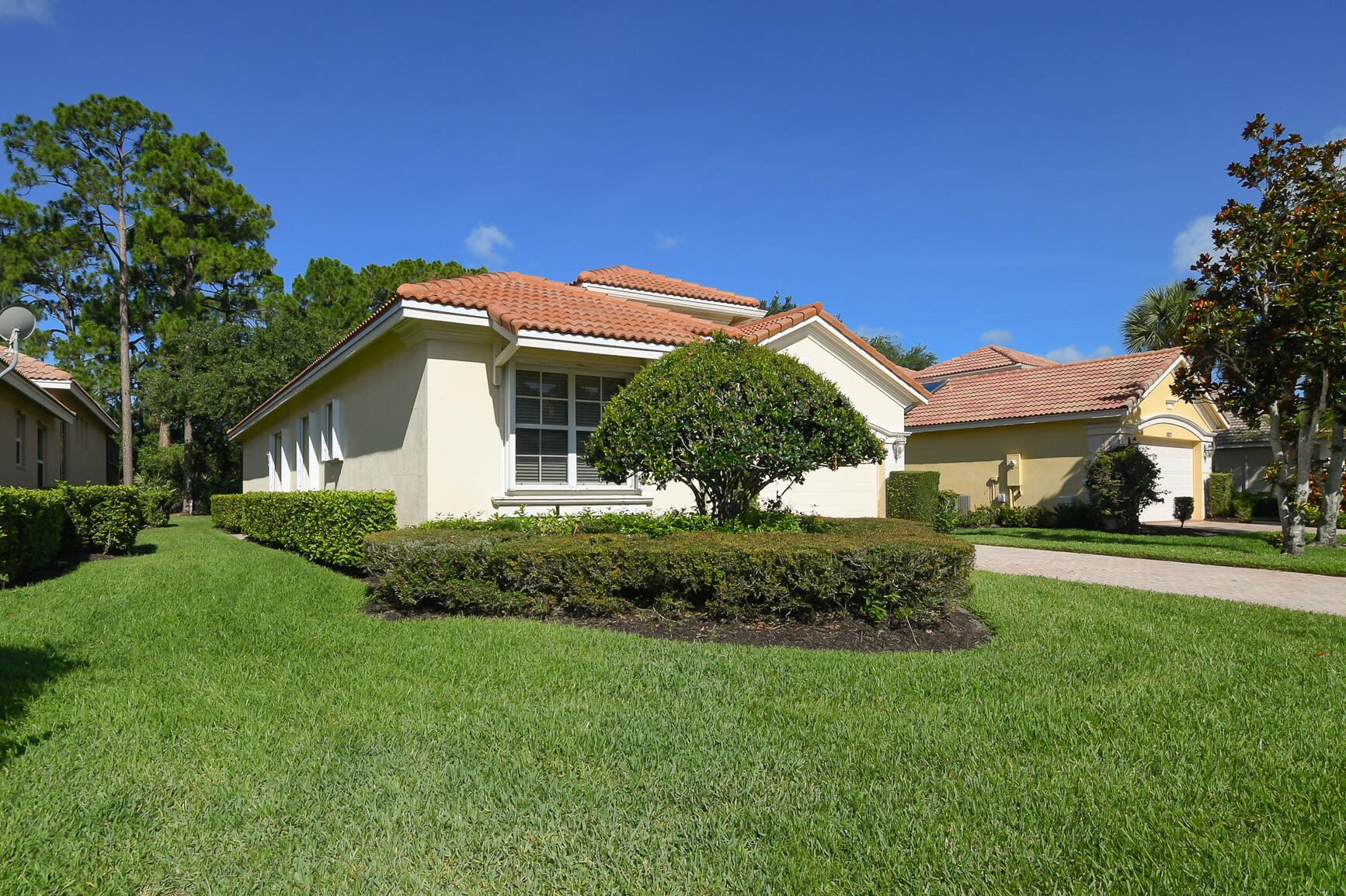 PGA VILLAGE (The Lakes) - Residential