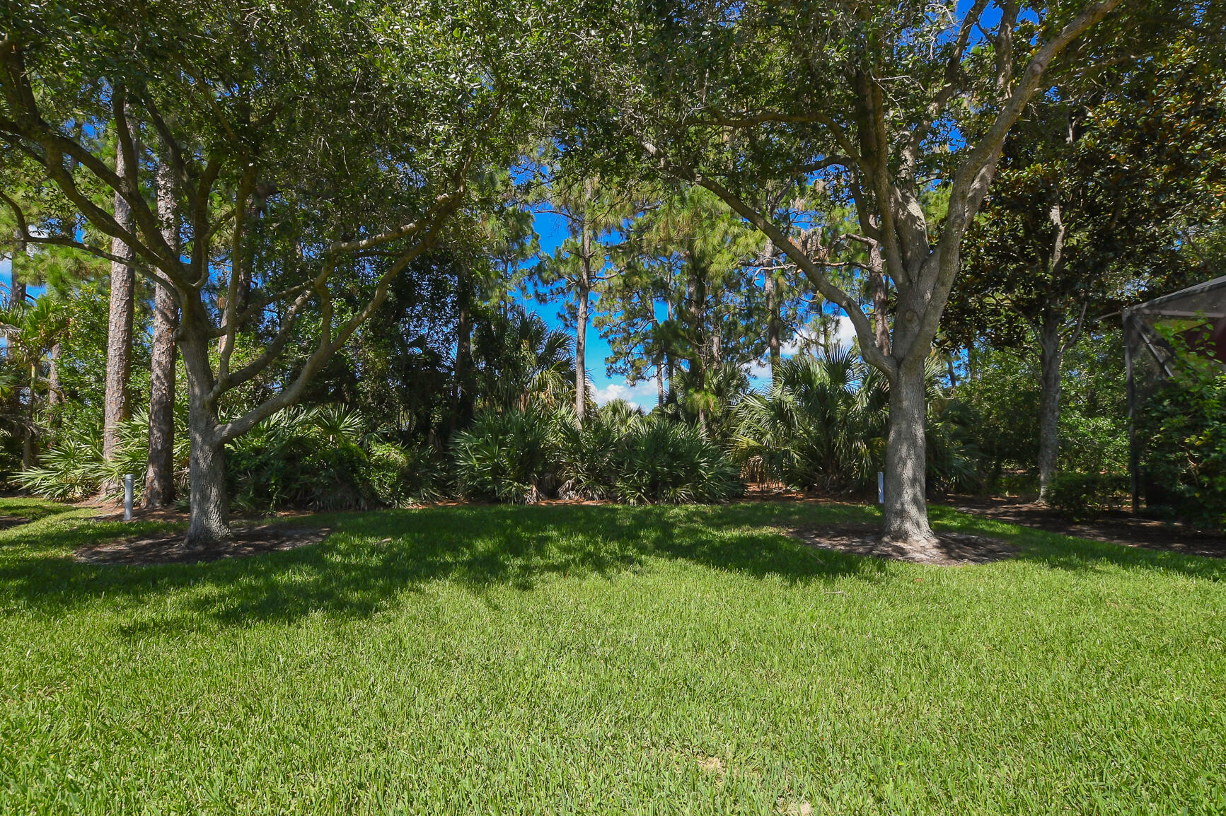 PGA VILLAGE (The Lakes) - Residential