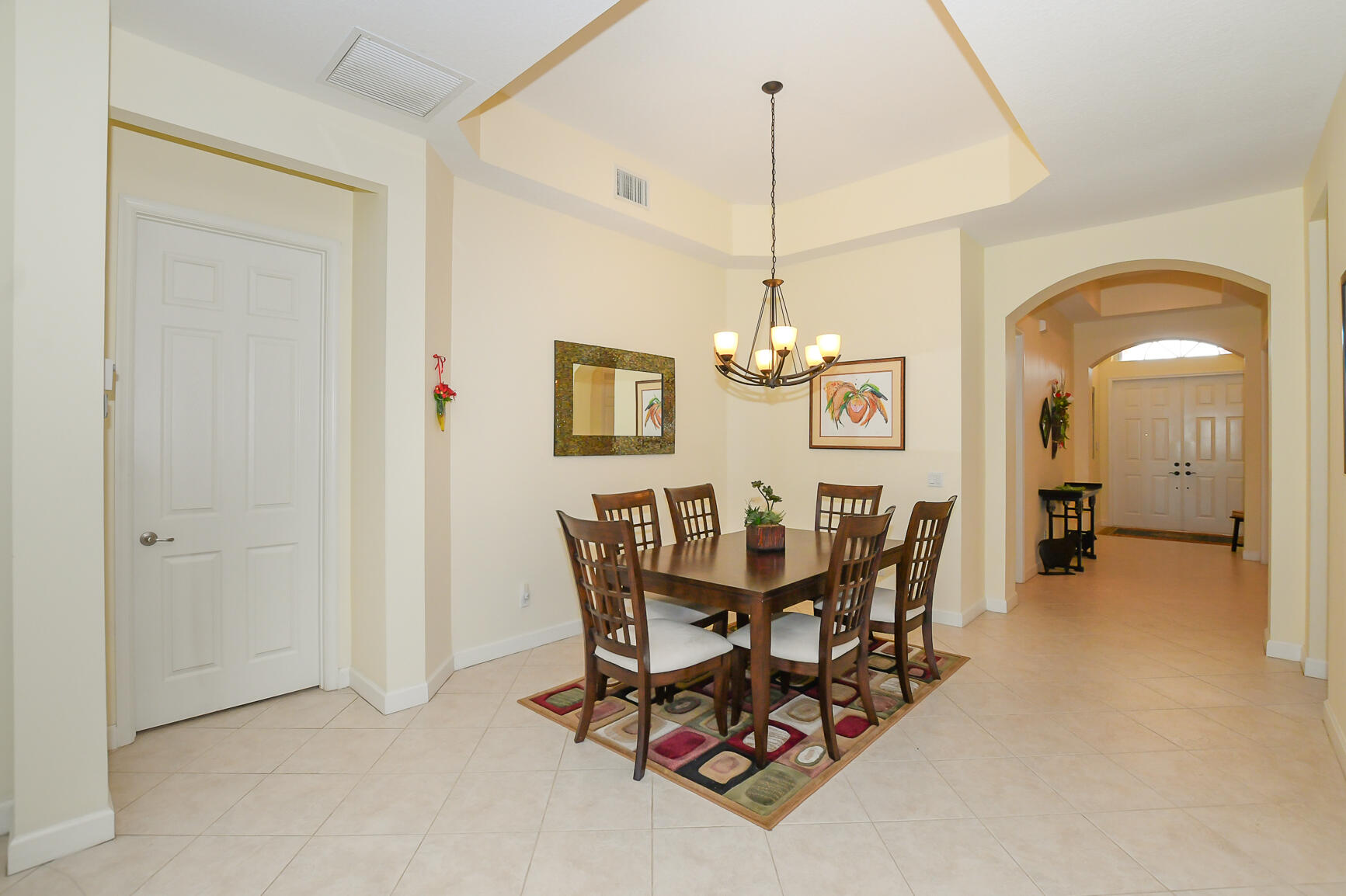 PGA VILLAGE (The Lakes) - Residential