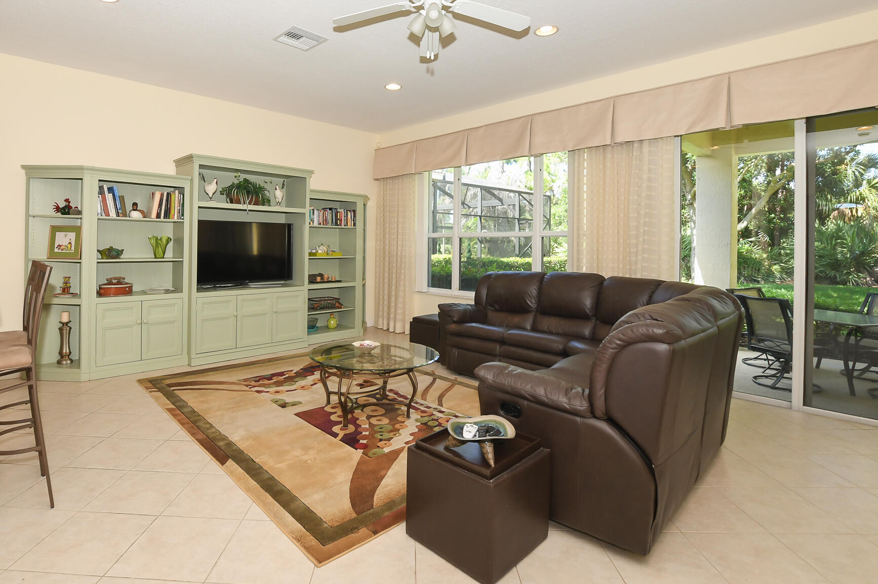 PGA VILLAGE (The Lakes) - Residential