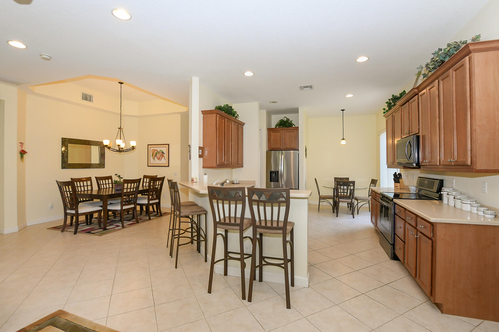 PGA VILLAGE (The Lakes) - Residential