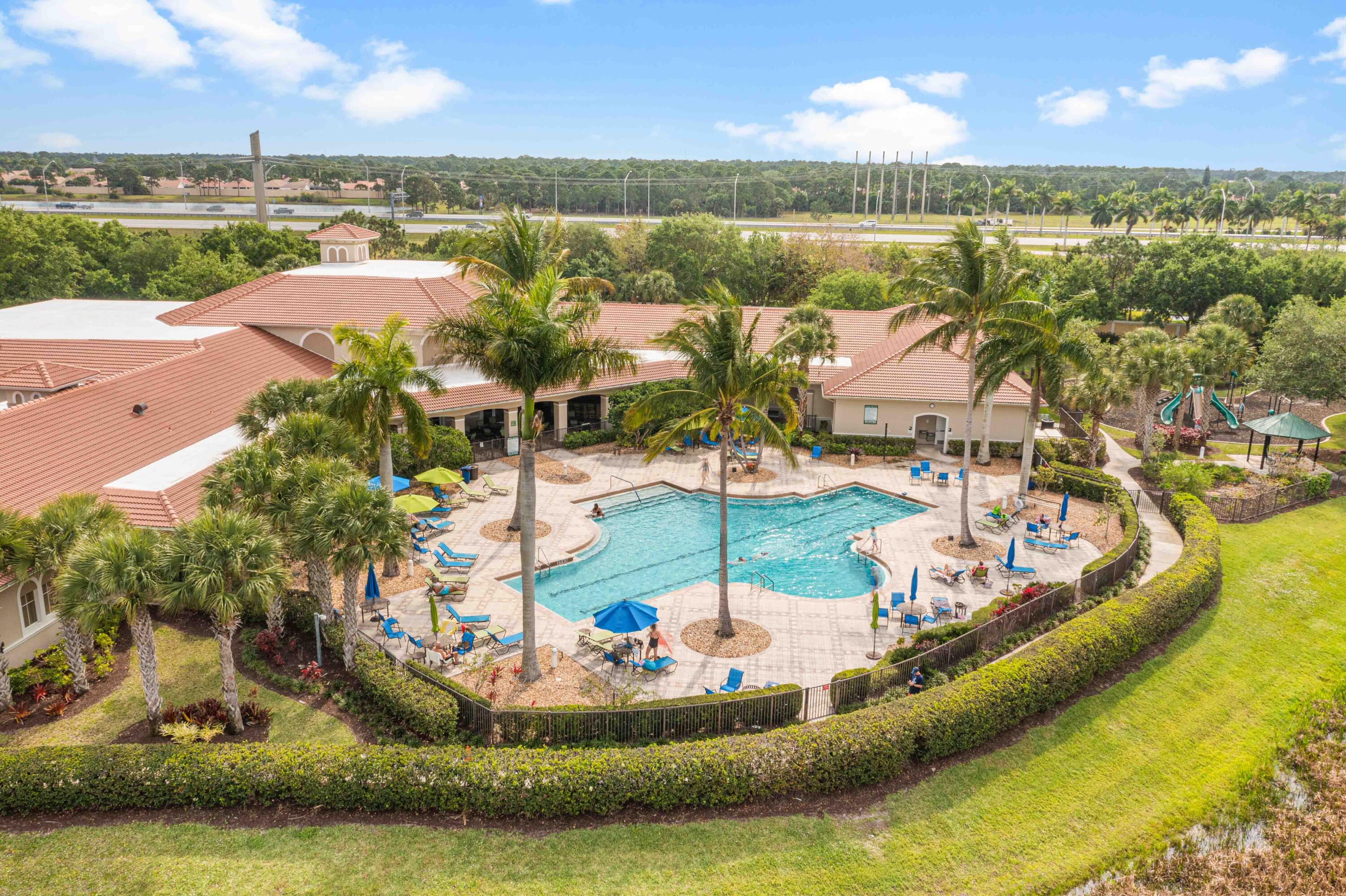 PGA VILLAGE (The Lakes) - Residential
