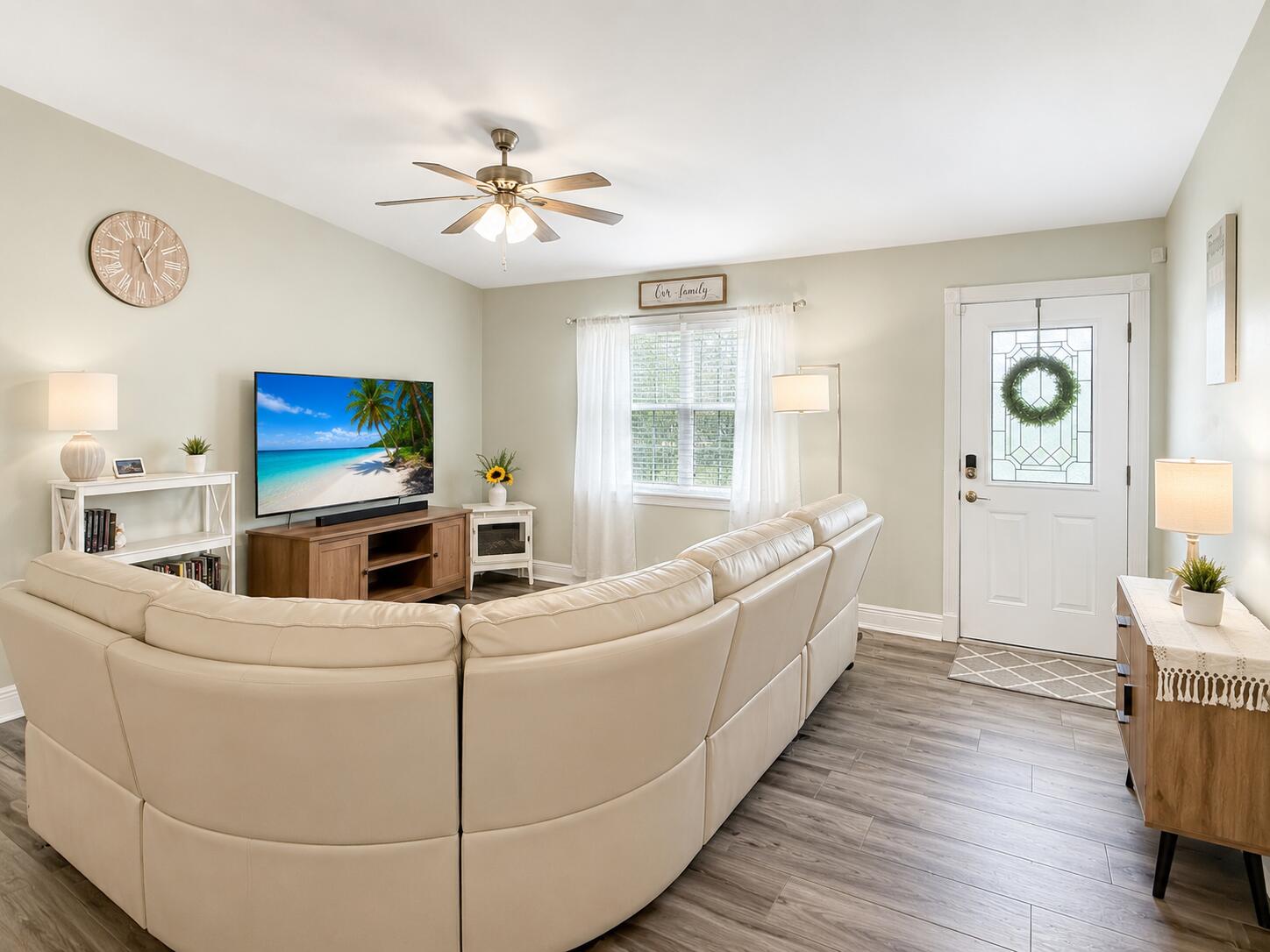 CORAL GARDENS - Residential