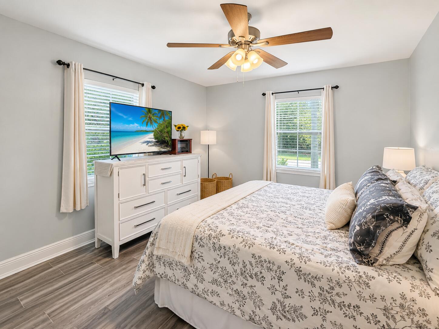 CORAL GARDENS - Residential