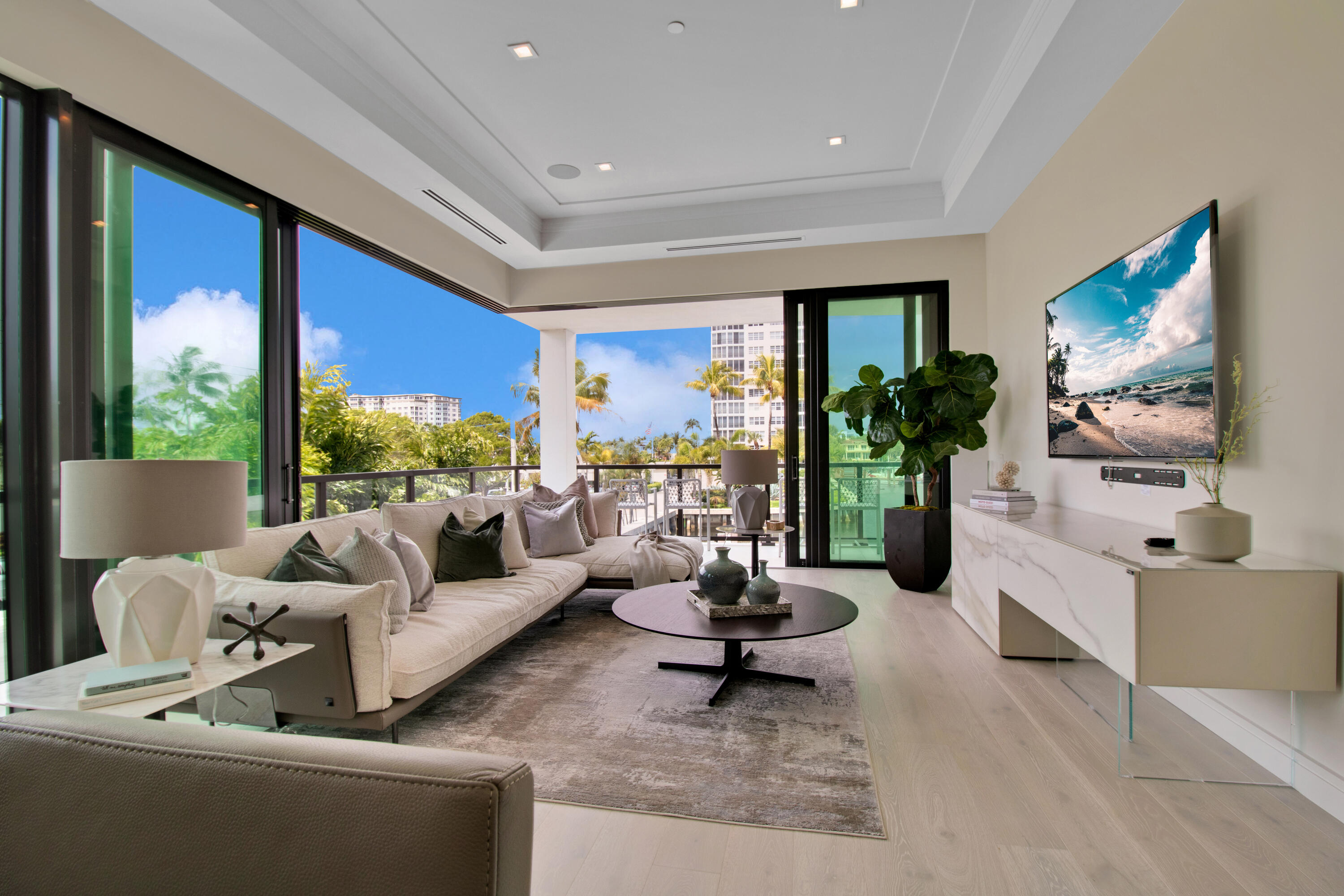 COVE 4 CONDO - Residential