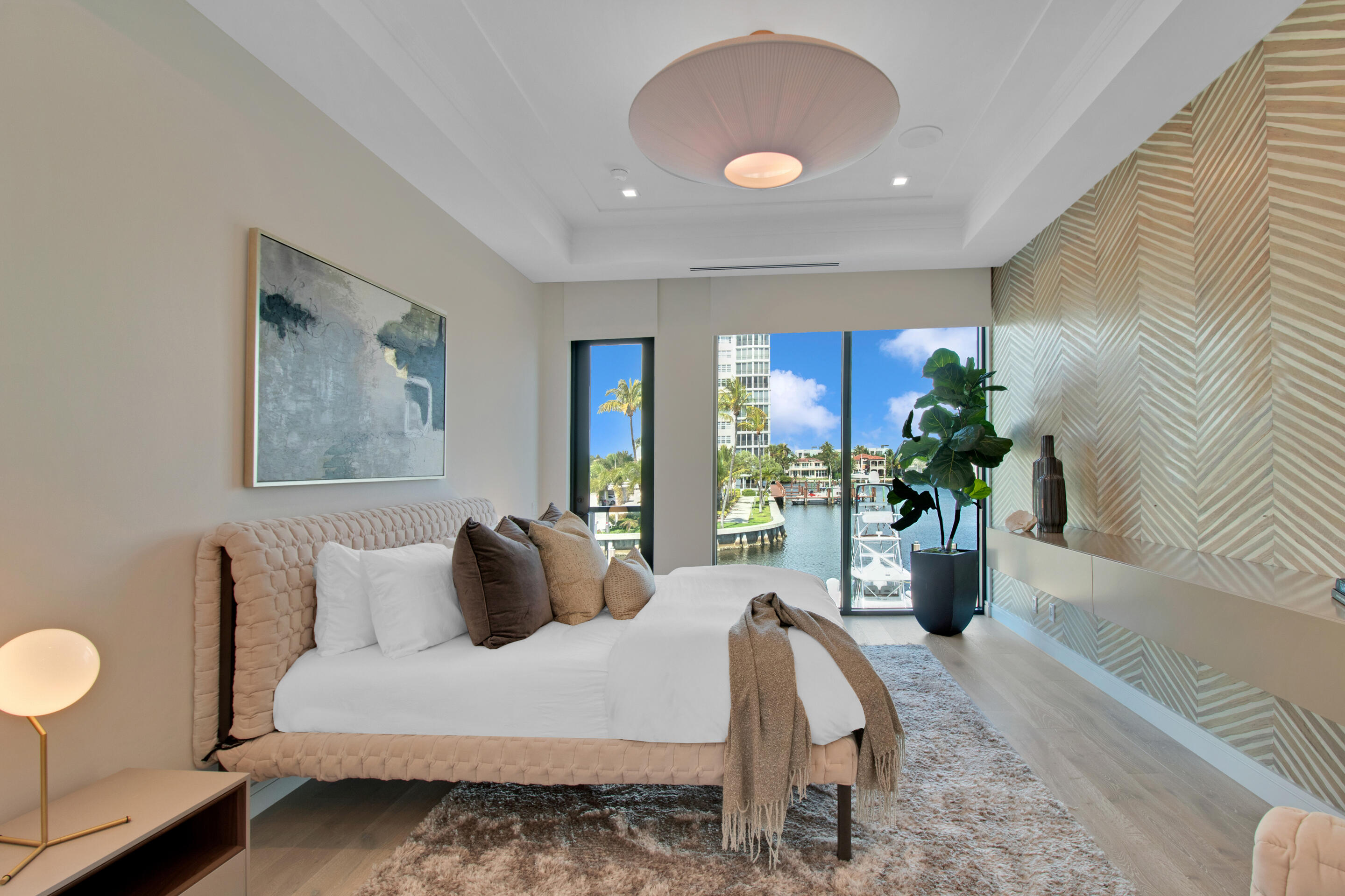 COVE 4 CONDO - Residential