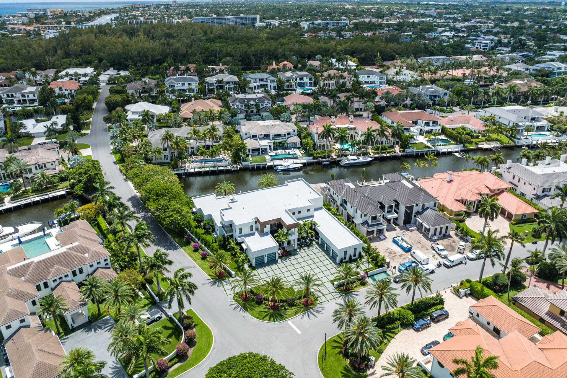 ROYAL PALM YACHT & COUNTRY CLUB - Residential