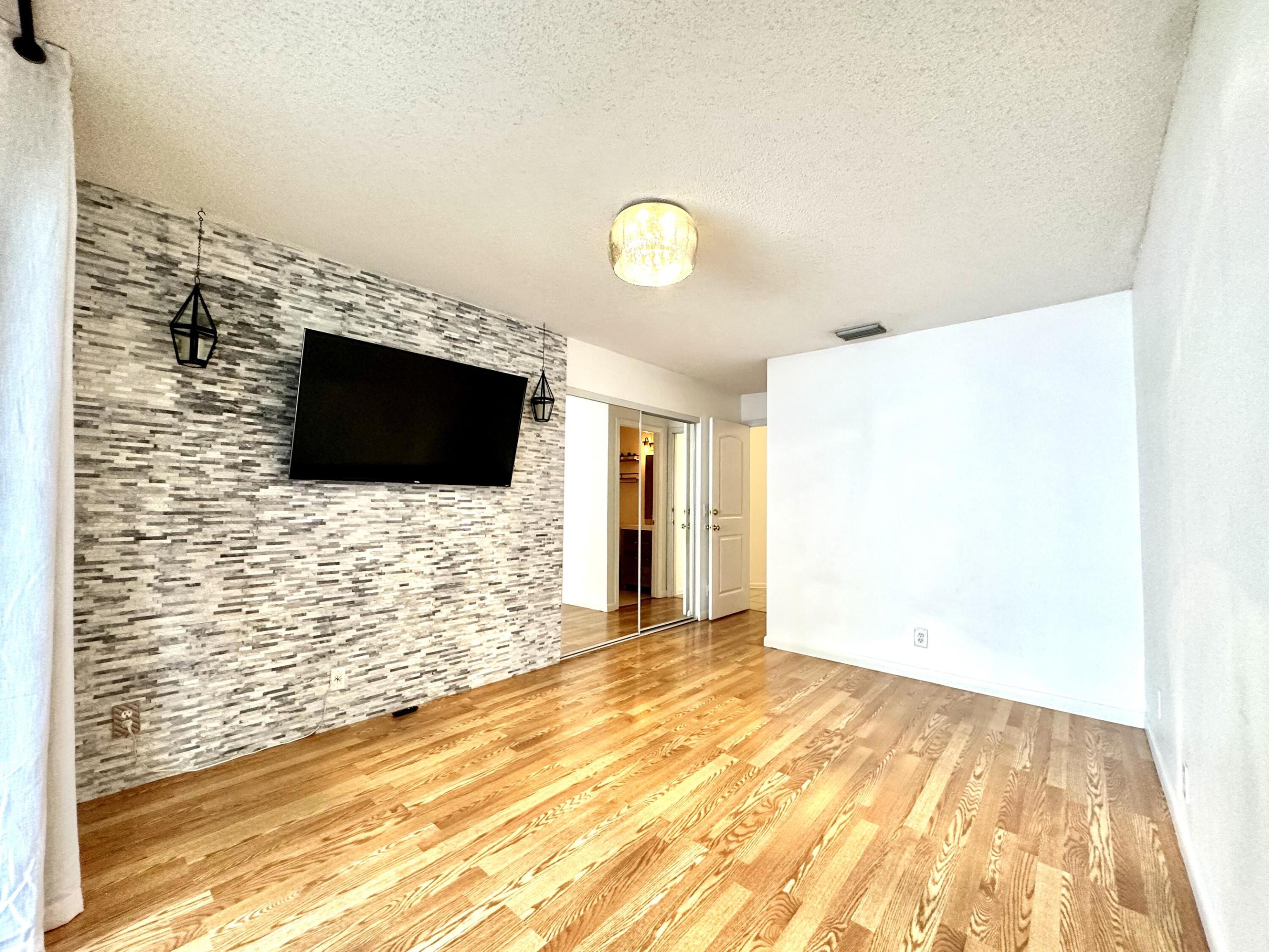 STRAWBERRY LAKES 1 - Residential Lease