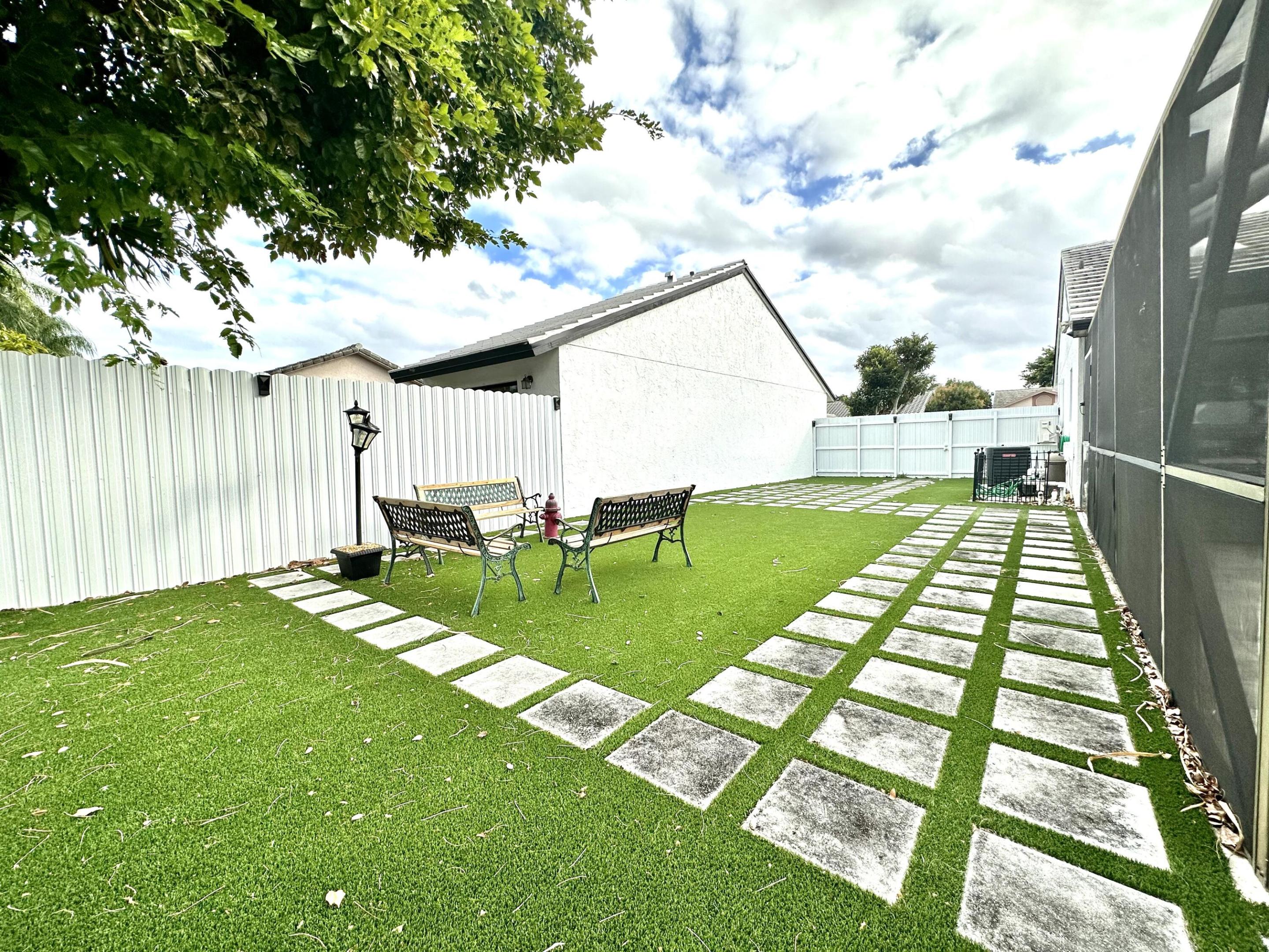 STRAWBERRY LAKES 1 - Residential Lease