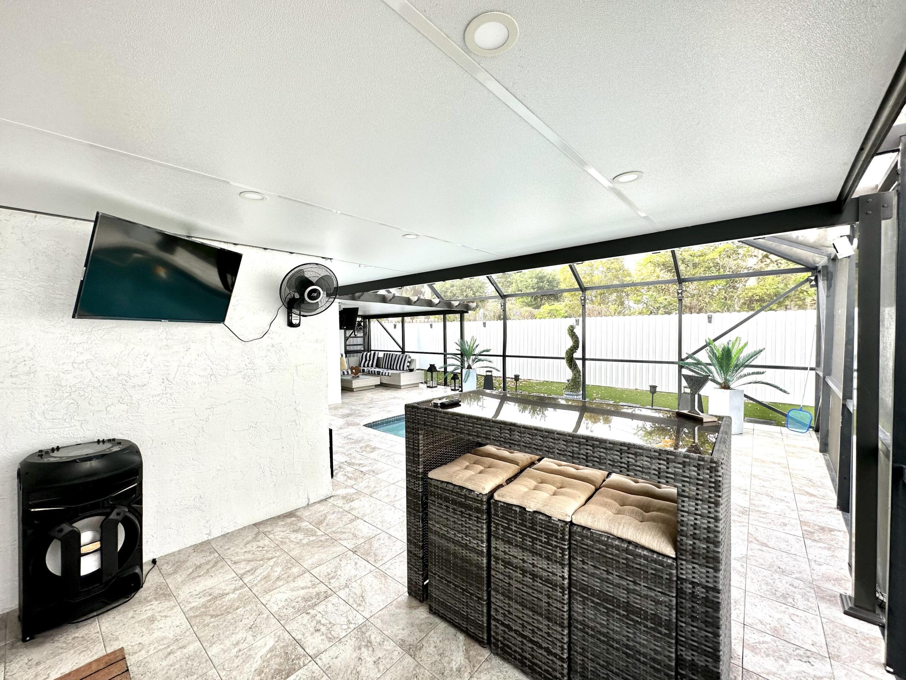STRAWBERRY LAKES 1 - Residential Lease