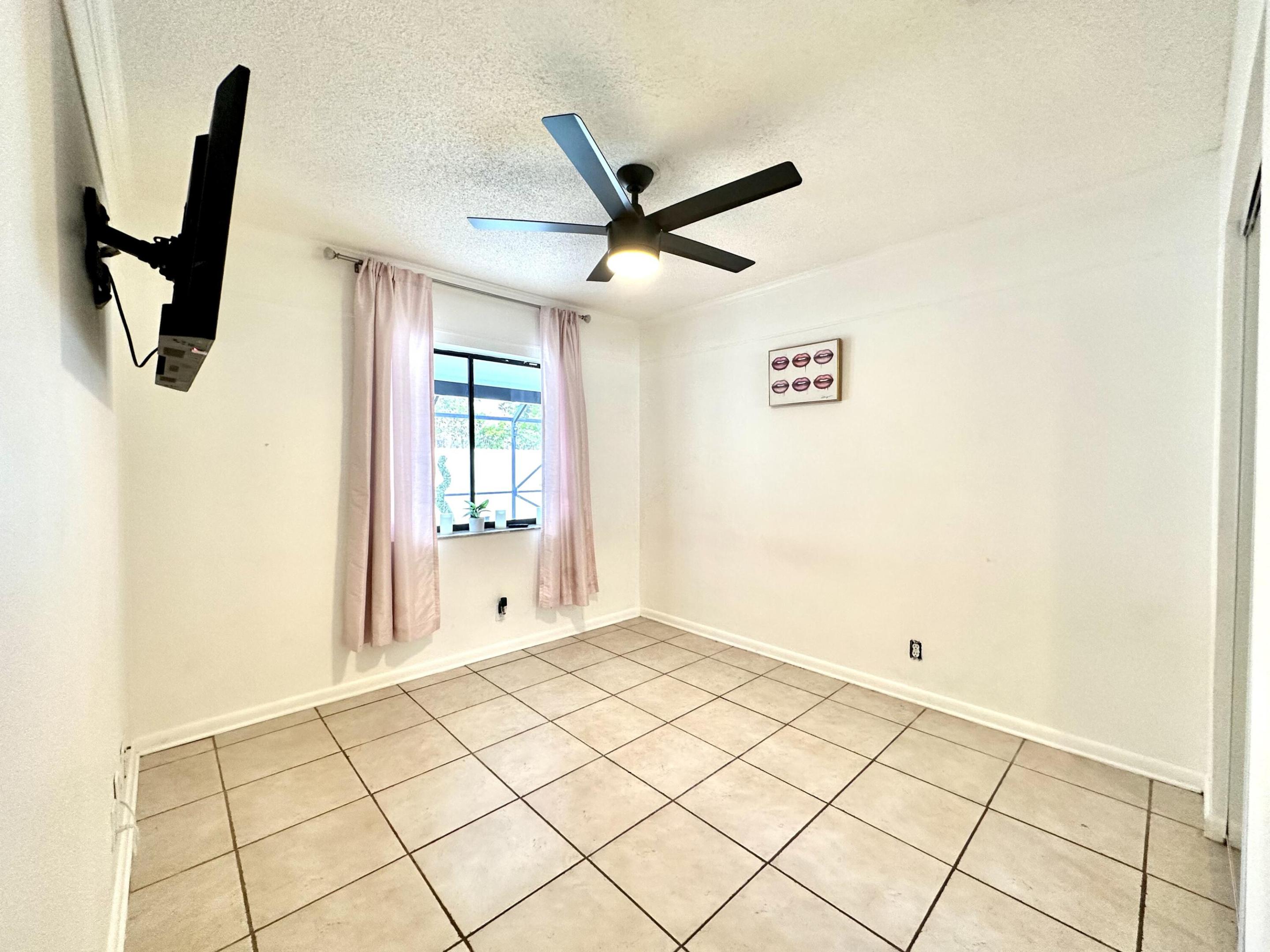 STRAWBERRY LAKES 1 - Residential Lease