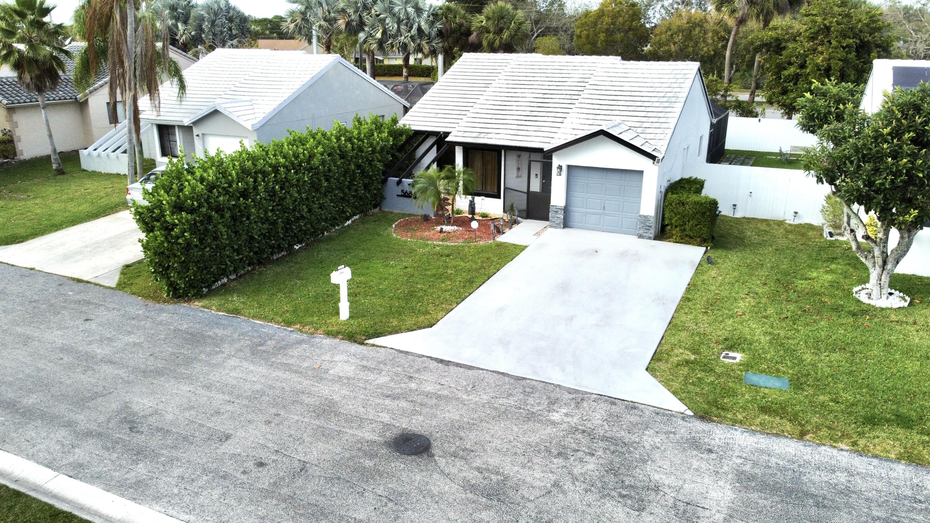 STRAWBERRY LAKES 1 - Residential Lease