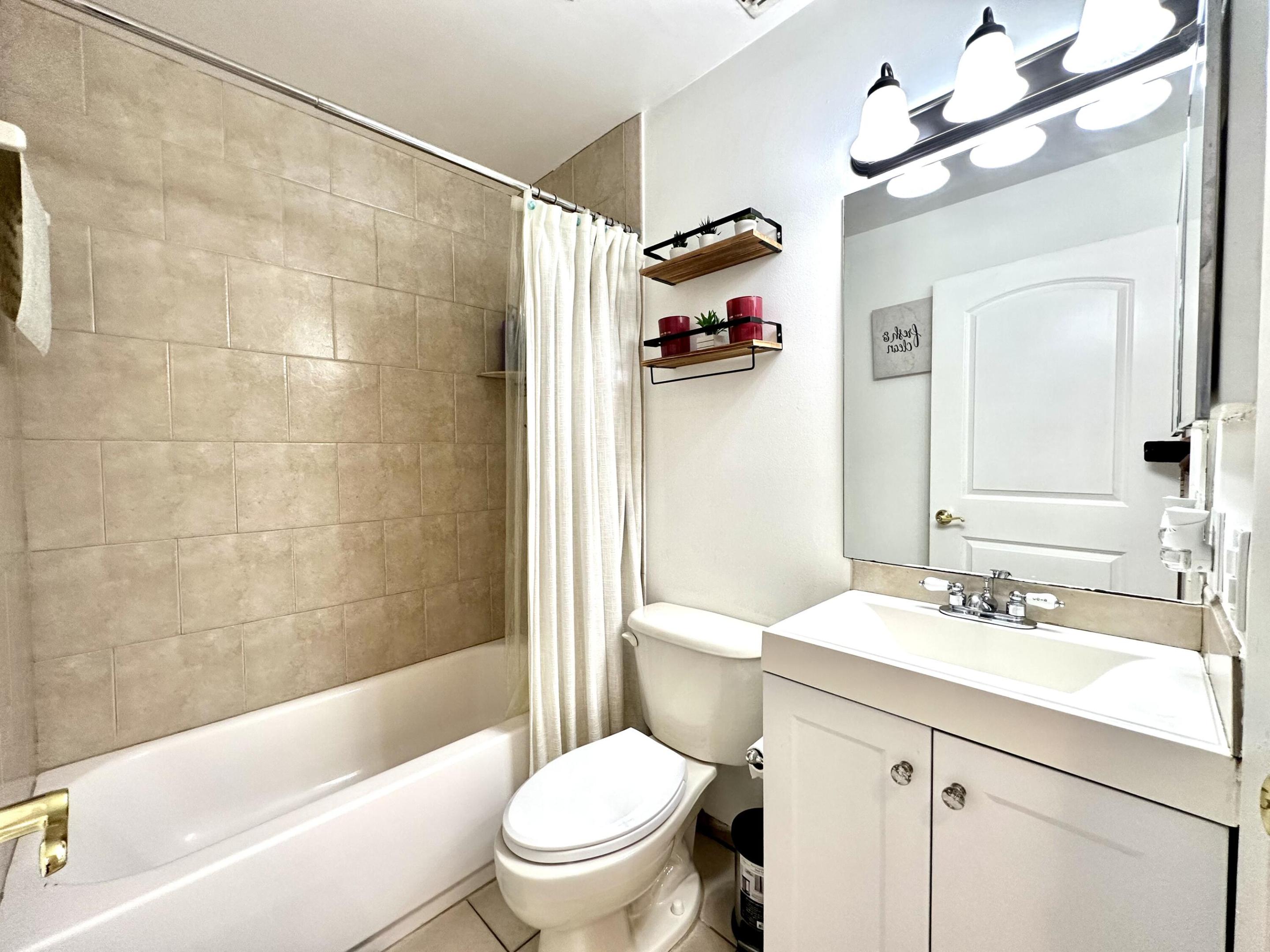 STRAWBERRY LAKES 1 - Residential Lease