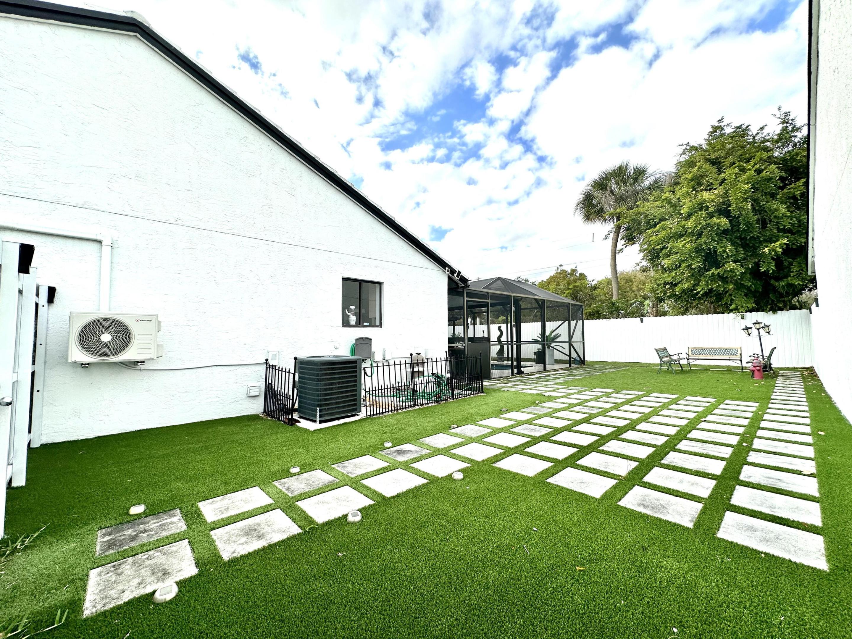 STRAWBERRY LAKES 1 - Residential Lease