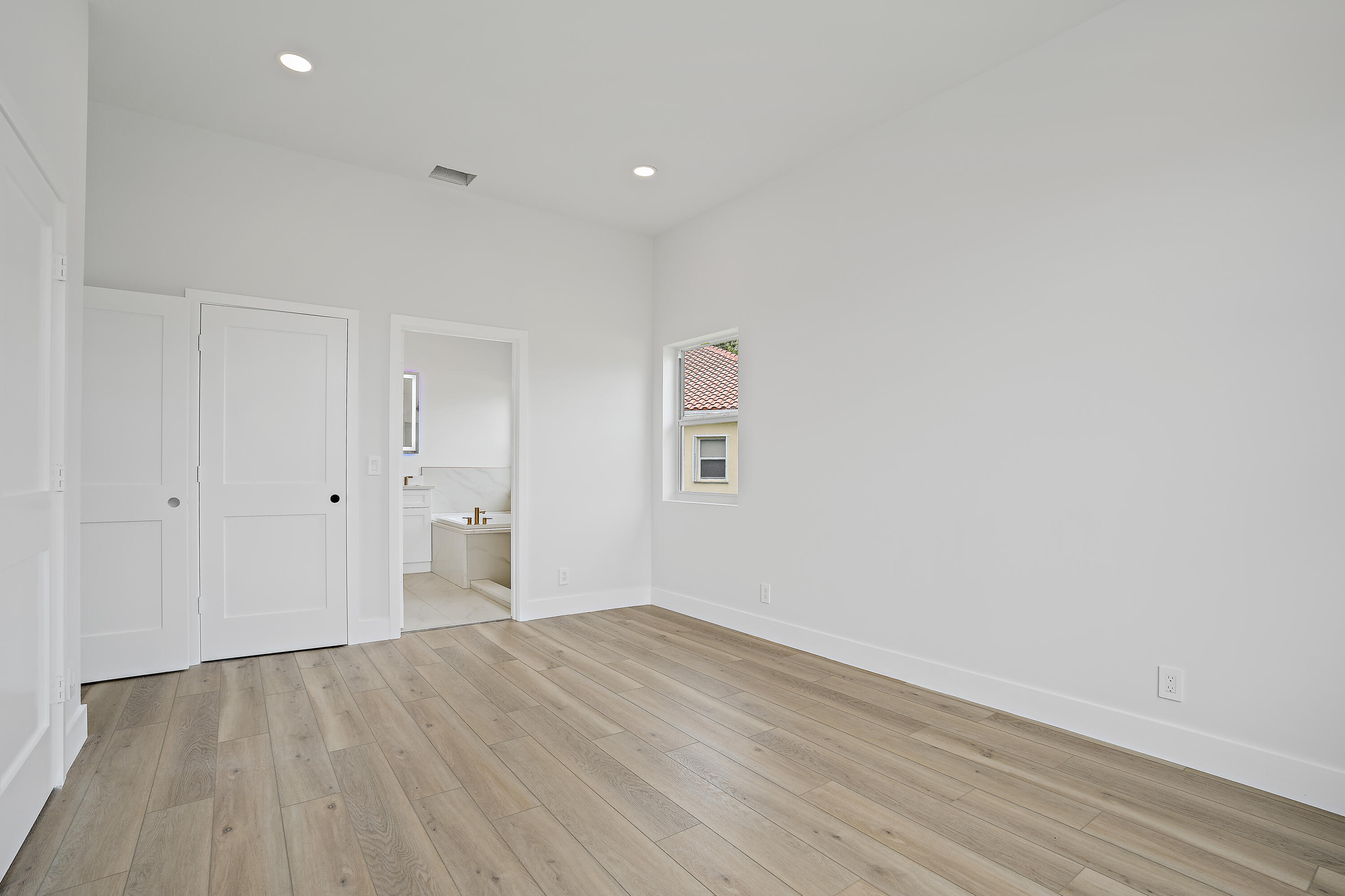 MARINER VILLAGE - Residential