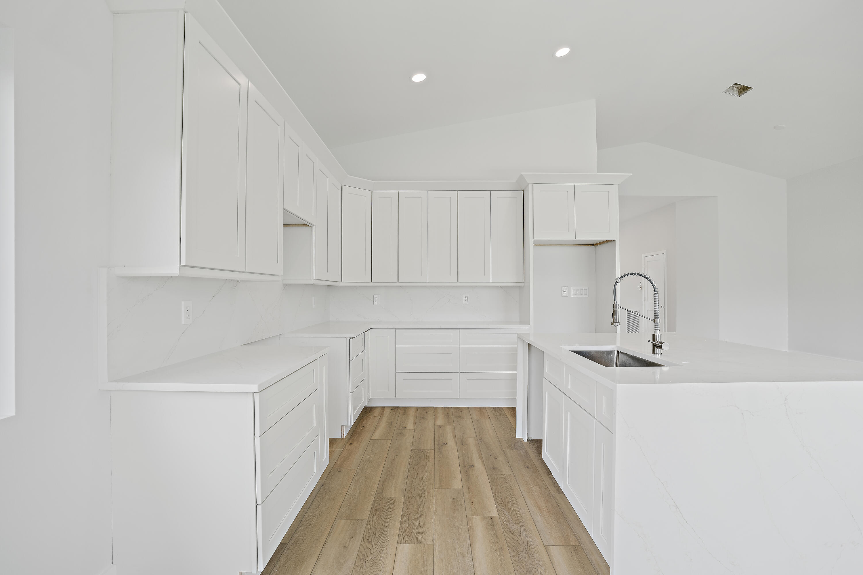 MARINER VILLAGE - Residential