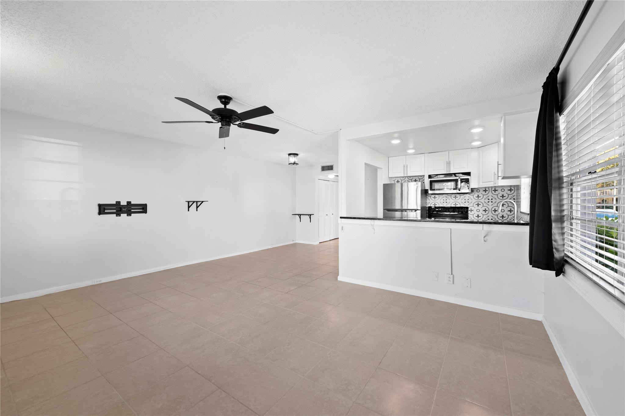 PRESCOTT B CONDO - Residential