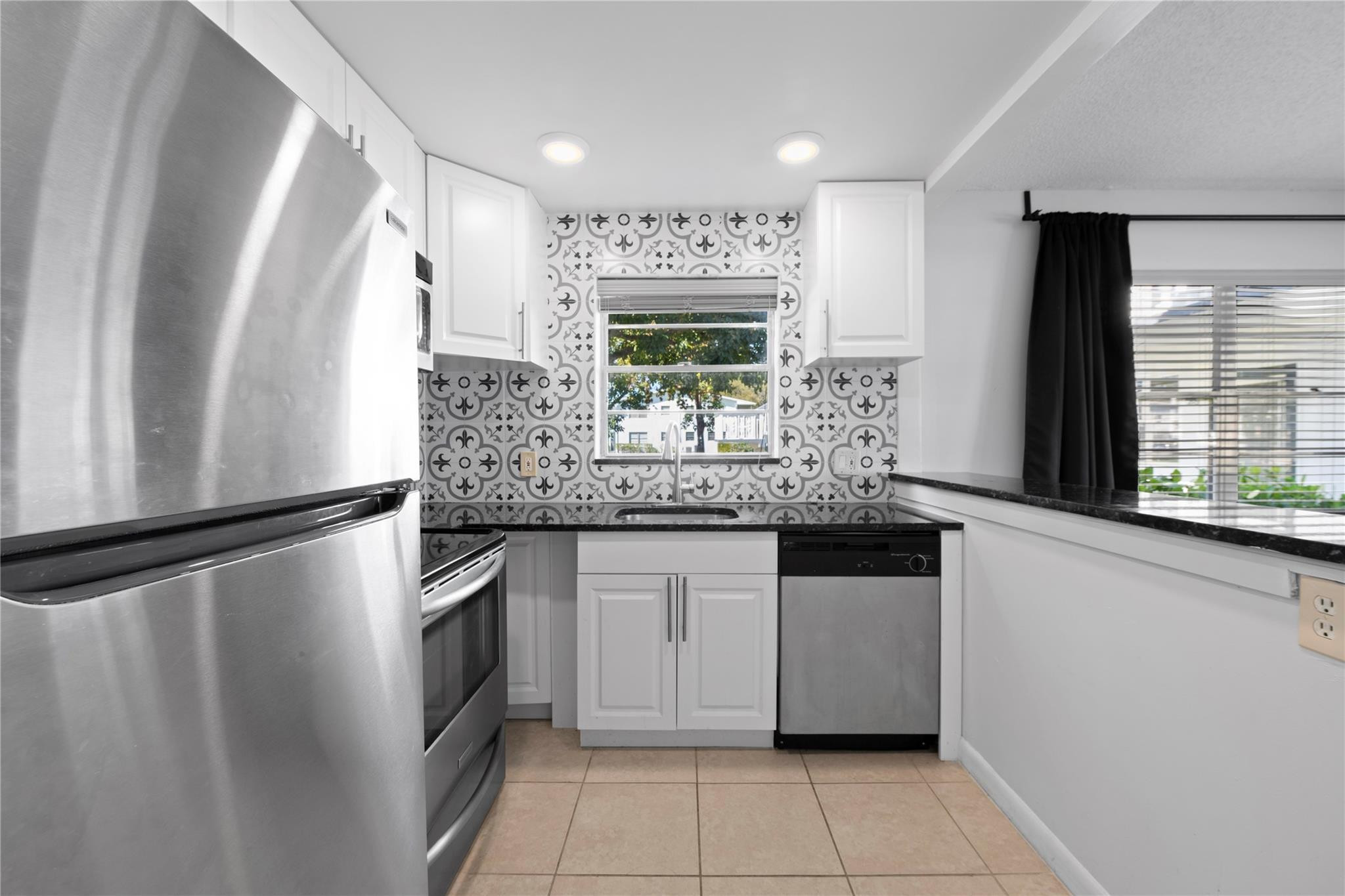 PRESCOTT B CONDO - Residential