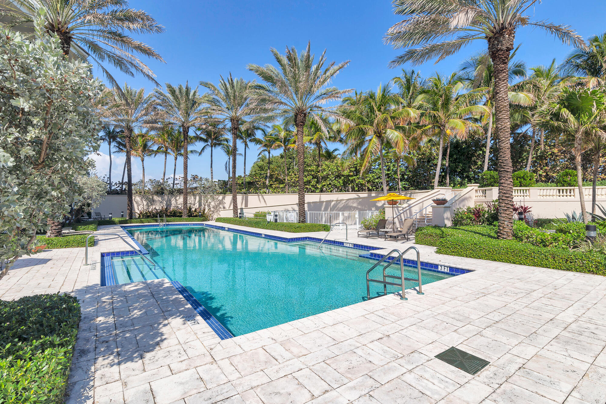 BELLARIA CONDOMINIUM - Residential