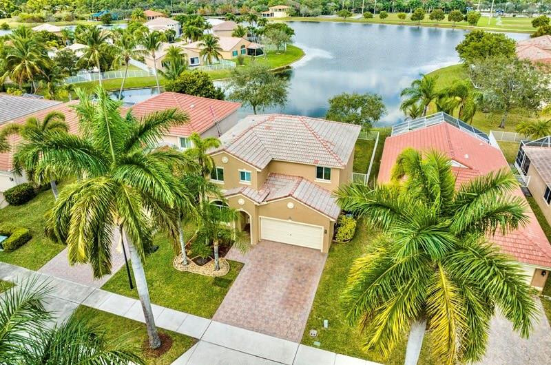 Banyan Trails - Residential