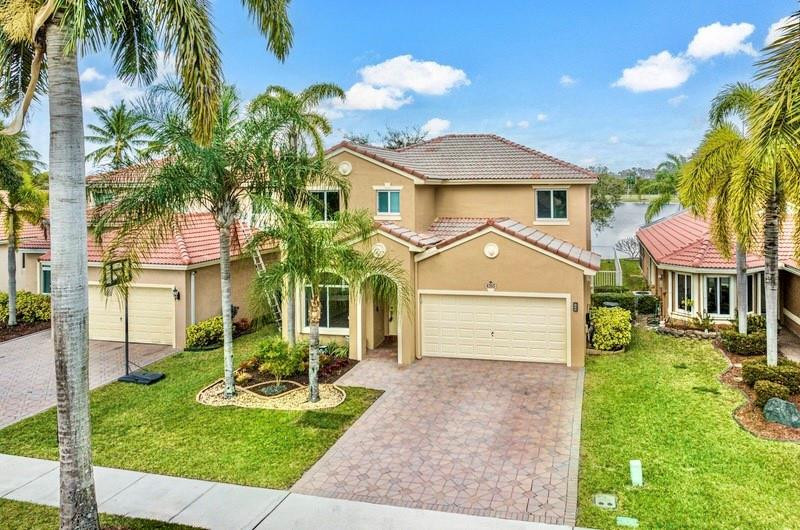 Banyan Trails - Residential