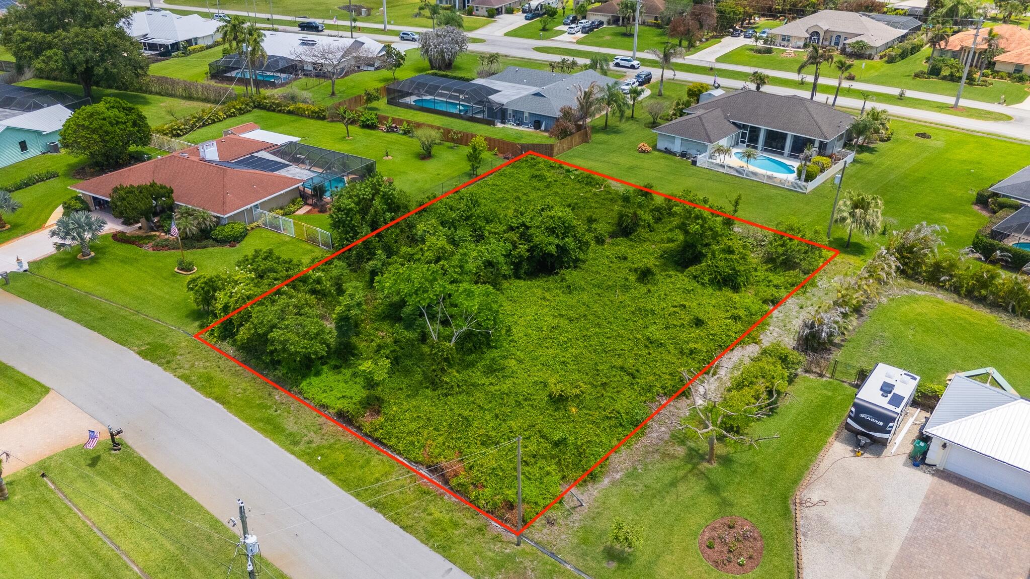 Don't Miss Out on One of the Last Remaining Oversized (.45 Acre) Lots to Build Your Dream Home in The Sandpiper Area! Build your Dream Home in This Quiet Neighborhood with no Mandatory HOA Fees. Easy Access to Shopping, Downtown Jensen Beach, Beaches, River, Doctors, Hospital, Turnpike, I-95, St. Lucie West, Tradition and More!