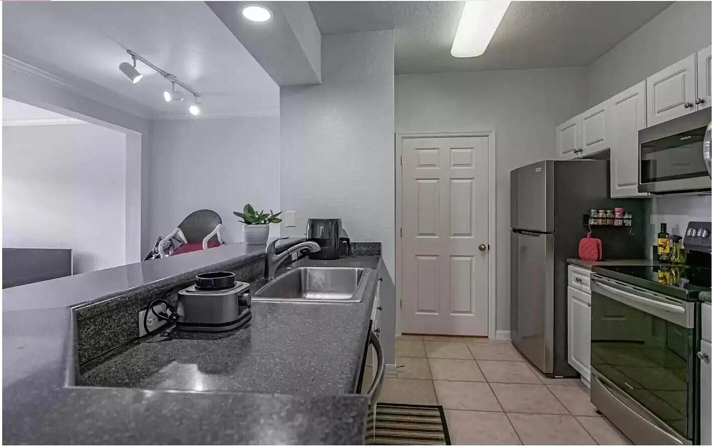 PALM ESTATES AT VERO BEACH CONDO - Residential