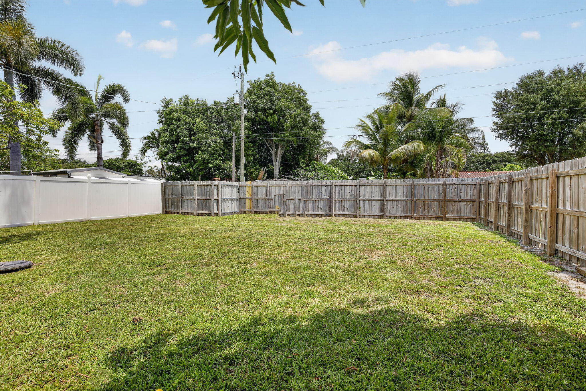 HOLLYWOOD PARK - Residential