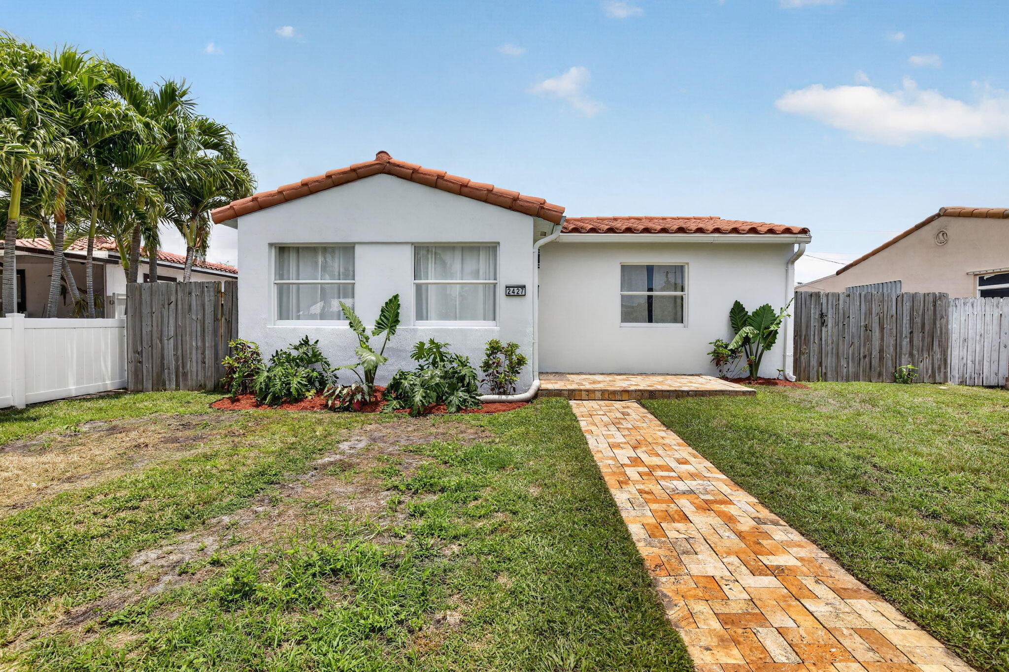 HOLLYWOOD PARK - Residential