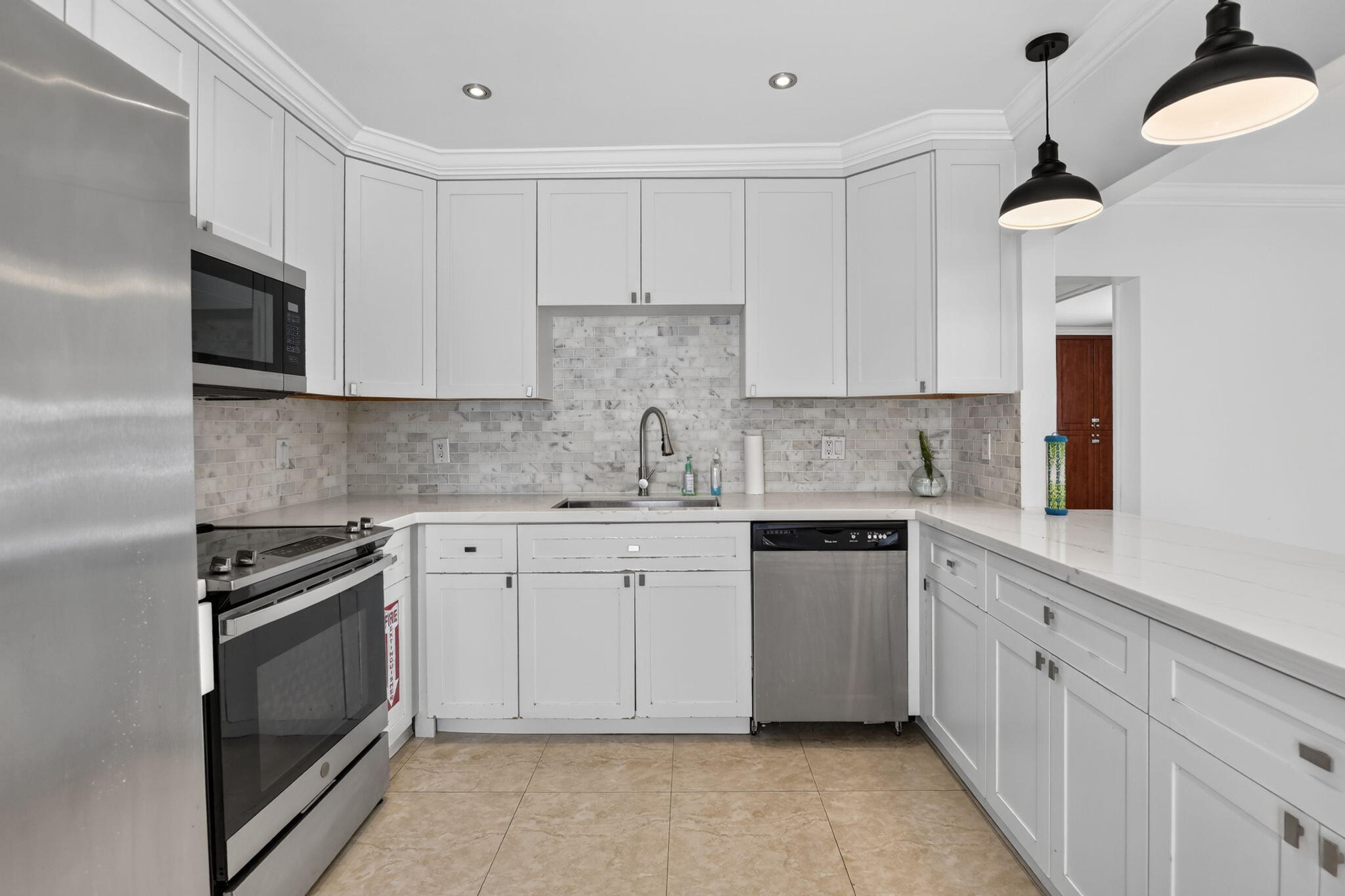 HOLLYWOOD PARK - Residential