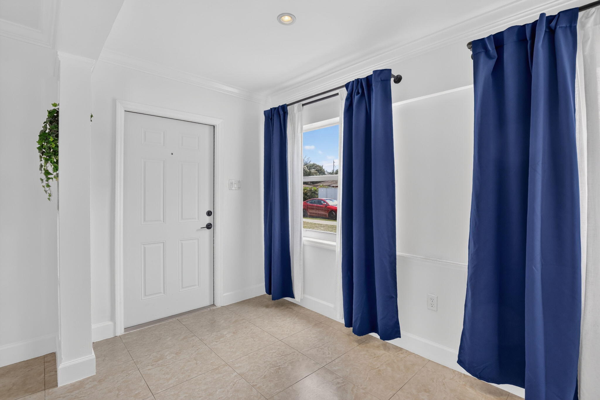 HOLLYWOOD PARK - Residential